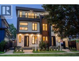 2 3638 NORMANDY DRIVE, Vancouver, British Columbia