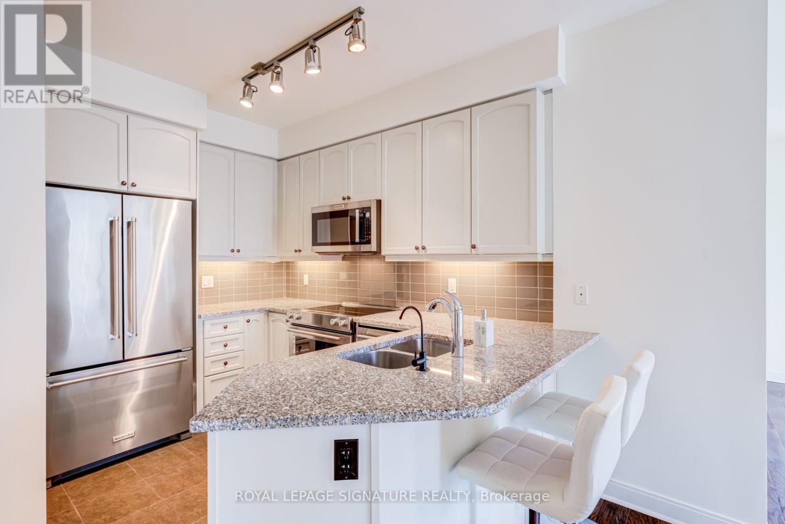 1009 - 825 Church Street, Toronto, Ontario  M4W 3Z4 - Photo 11 - C13763266