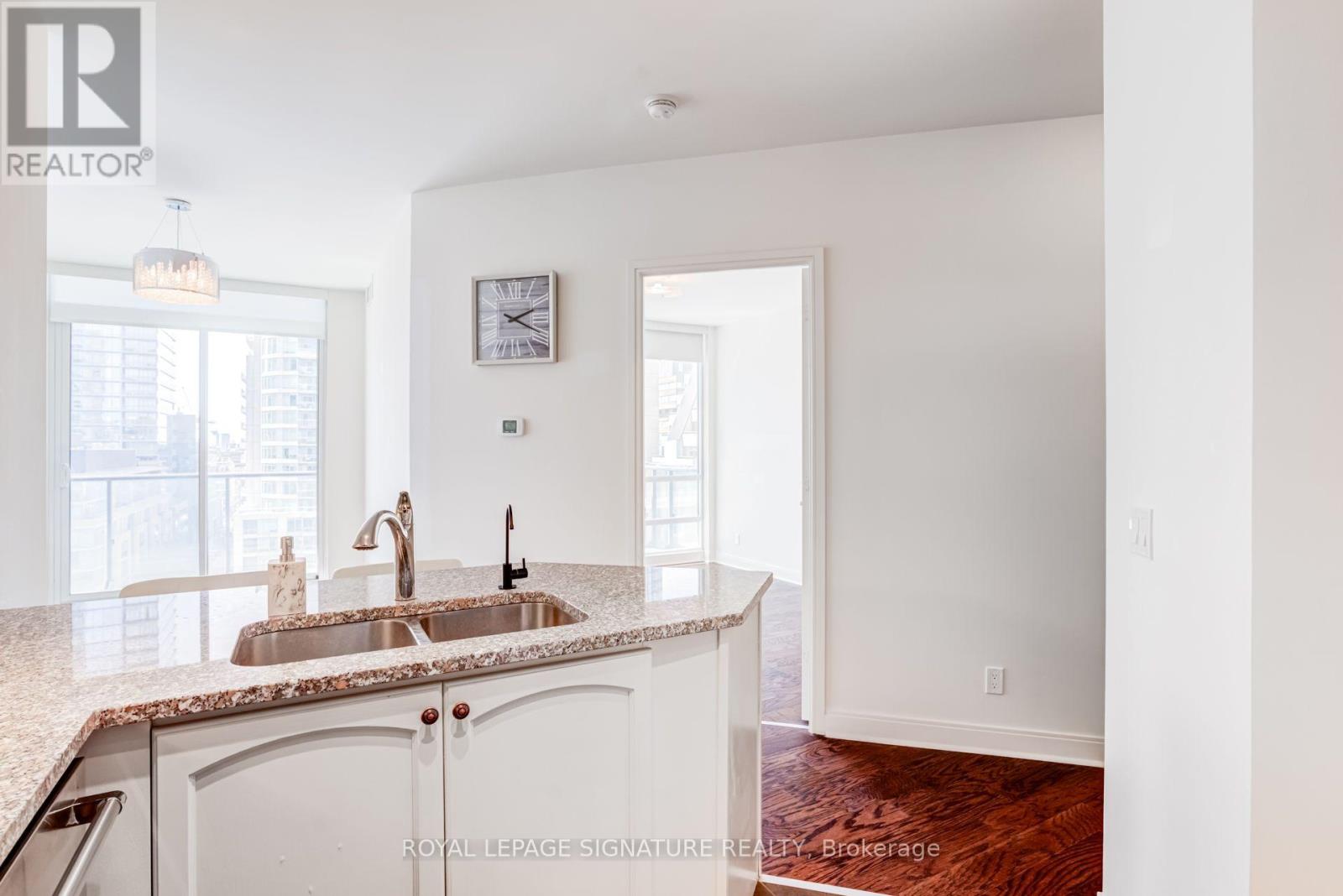 1009 - 825 Church Street, Toronto, Ontario  M4W 3Z4 - Photo 15 - C13763266