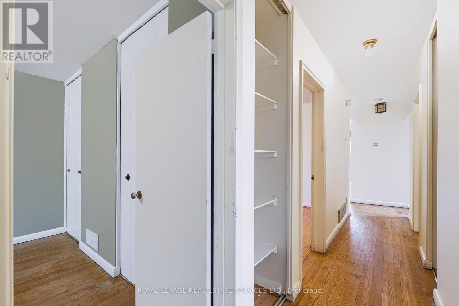 72 Sloane Avenue, Toronto, Ontario  M4A 2A7 - Photo 12 - C13763276