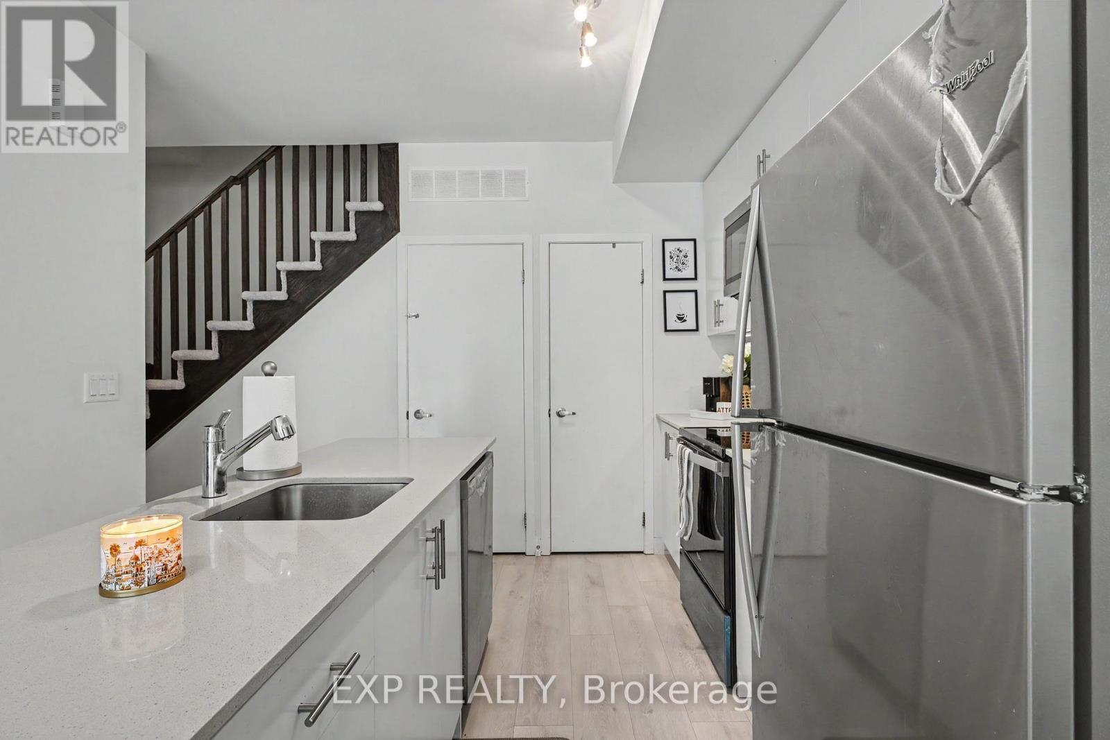 3 - 3425 Ridgeway Drive, Mississauga, Ontario  L5L 0B9 - Photo 9 - W13763268