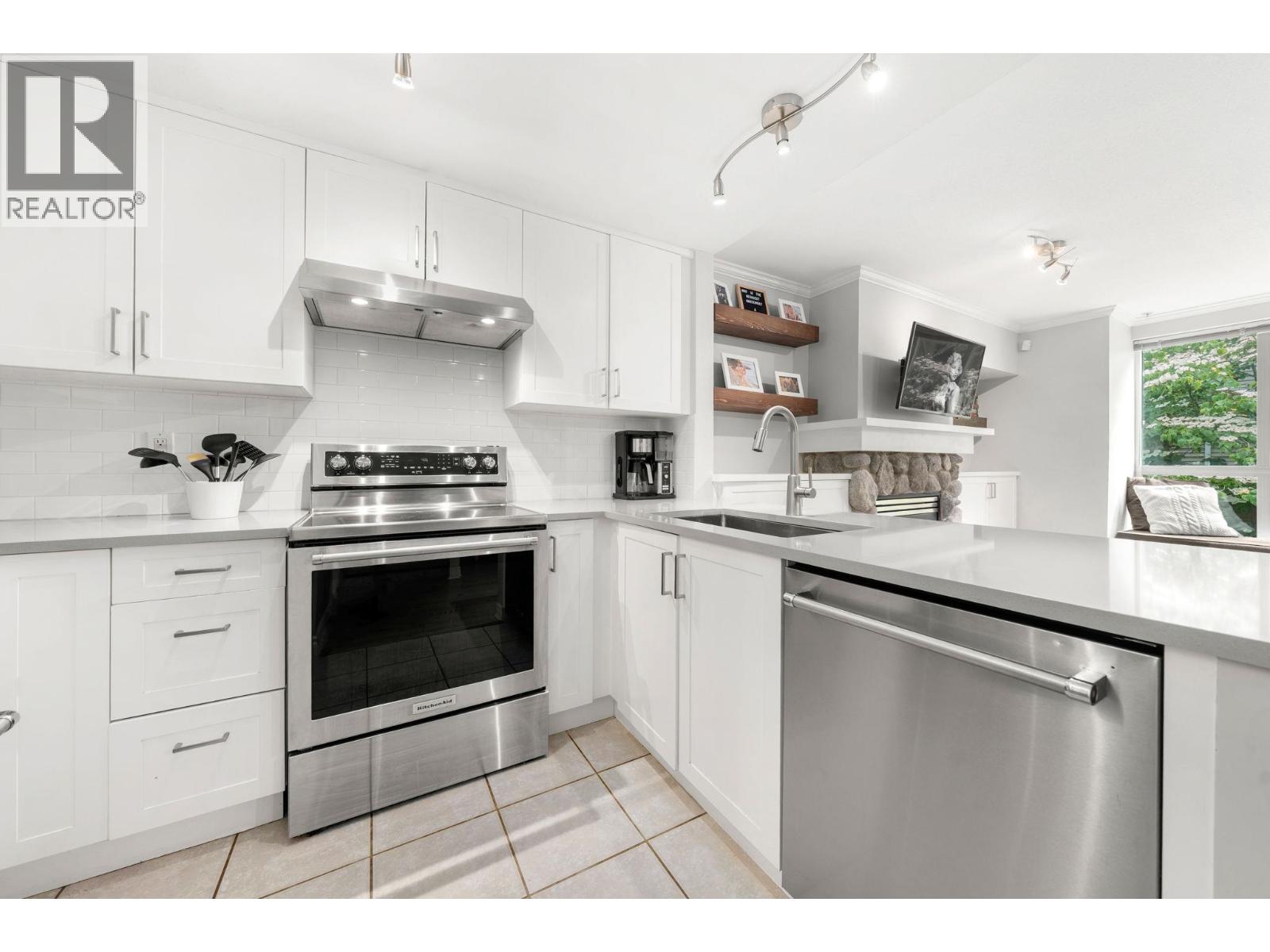 6 1073 Lynn Valley Road, North Vancouver, British Columbia V7J 1Z6 - Photo 10 - R3163482