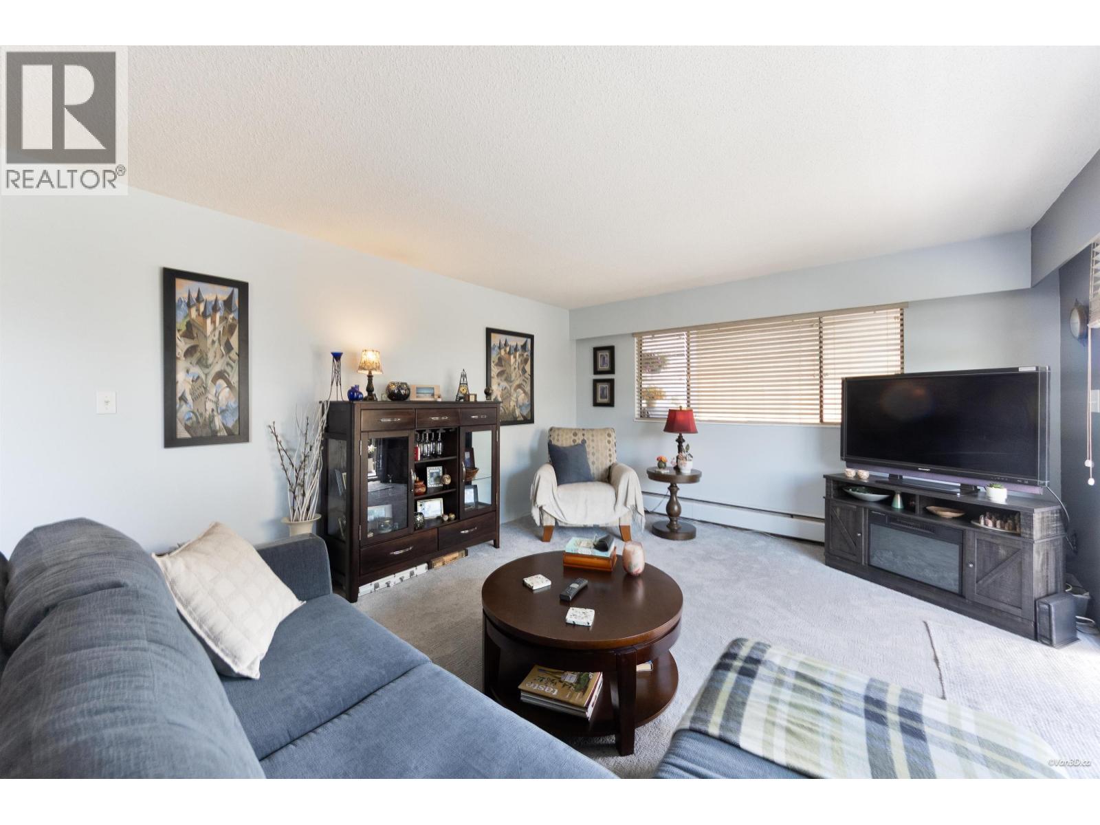 205 330 W 2nd Street, North Vancouver, British Columbia V7M 1E1 - Photo 4 - R3163535