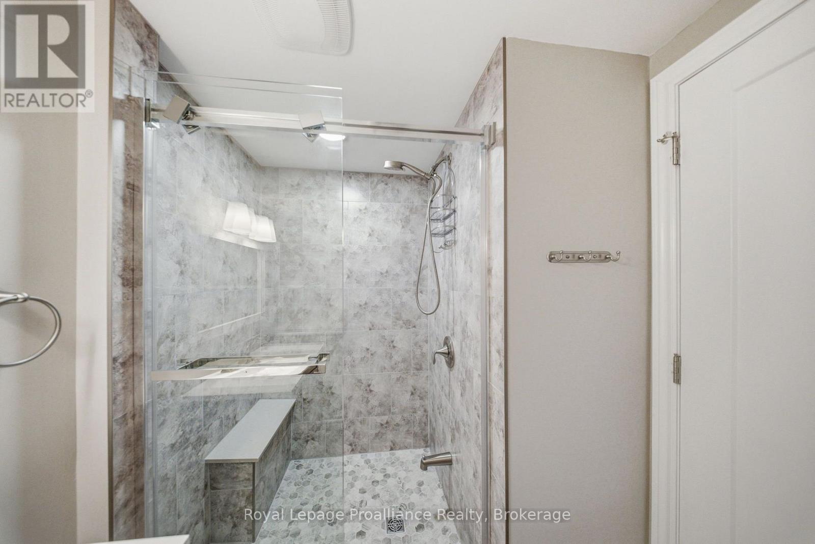 400 Harris Street, Whitby, Ontario  L1N 3C5 - Photo 32 - E13754138