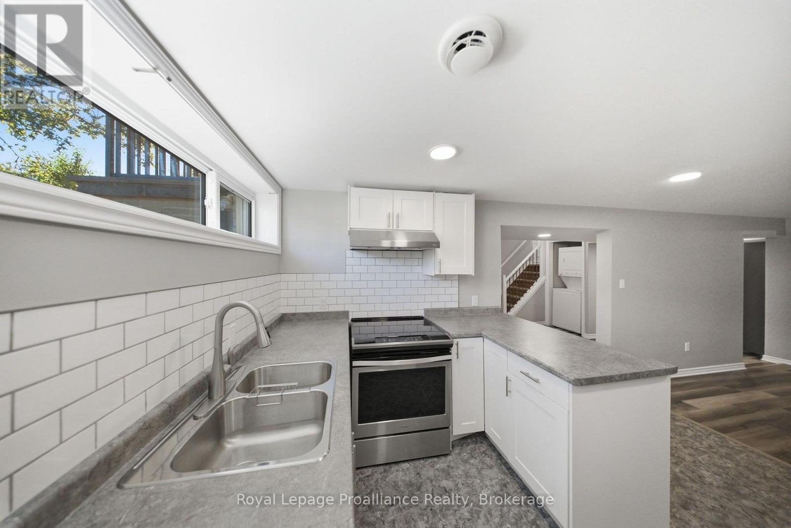 400 Harris Street, Whitby, Ontario  L1N 3C5 - Photo 38 - E13754138