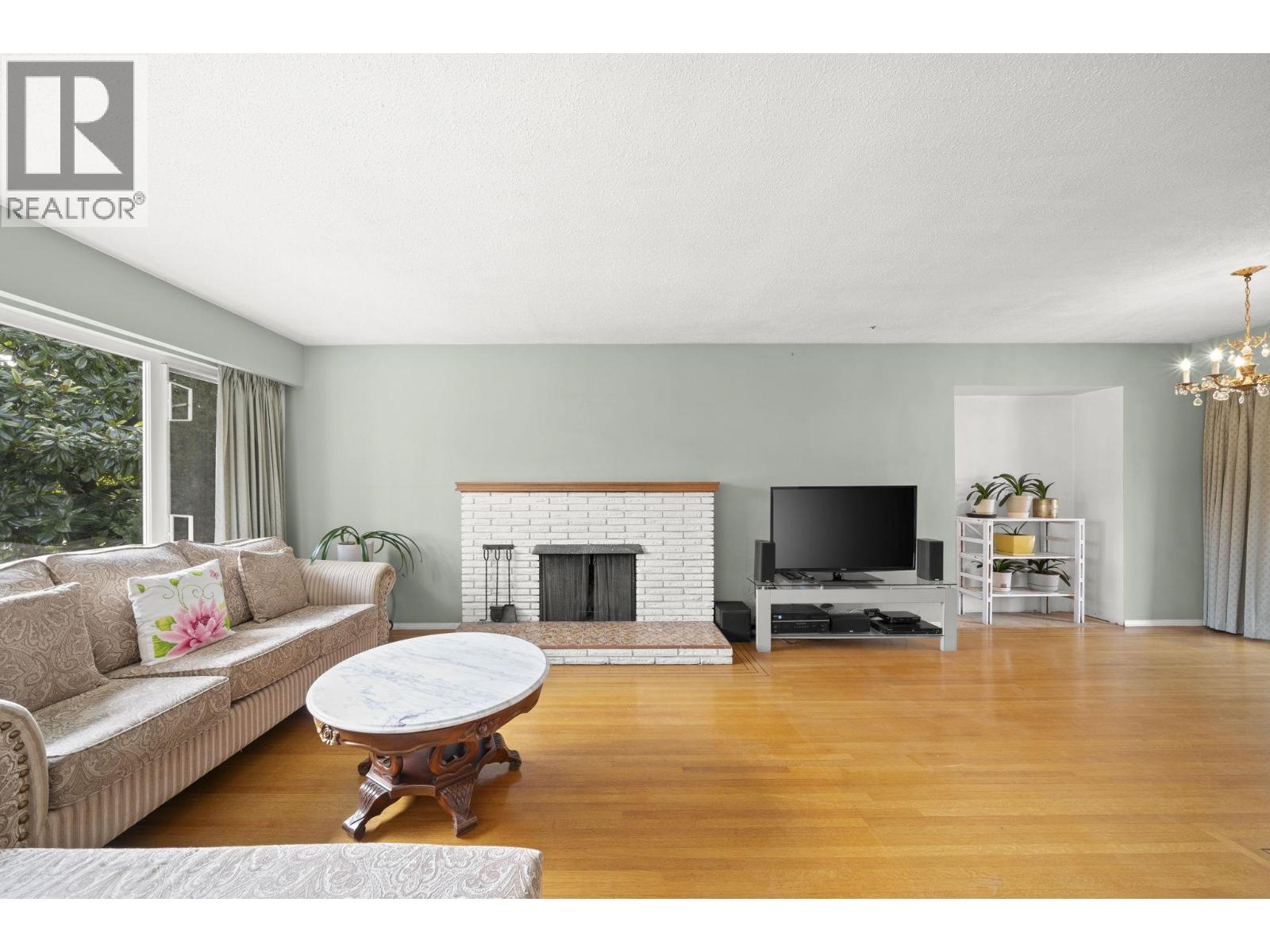 3783 Price Street, Burnaby, British Columbia  V5G 2K9 - Photo 4 - R3163498