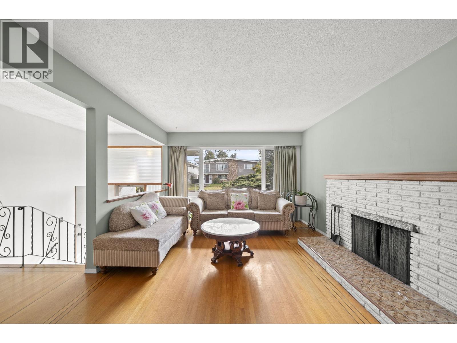 3783 Price Street, Burnaby, British Columbia  V5G 2K9 - Photo 5 - R3163498