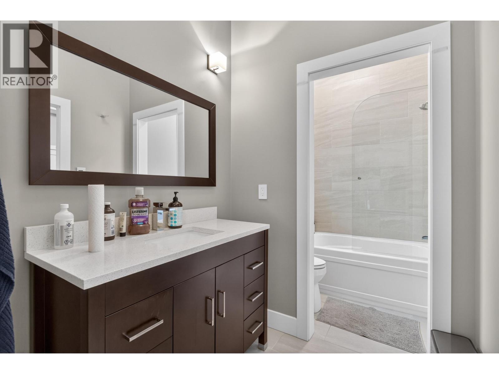 2388 Patricia Avenue, Port Coquitlam, British Columbia  V3B 2H3 - Photo 16 - R3163506