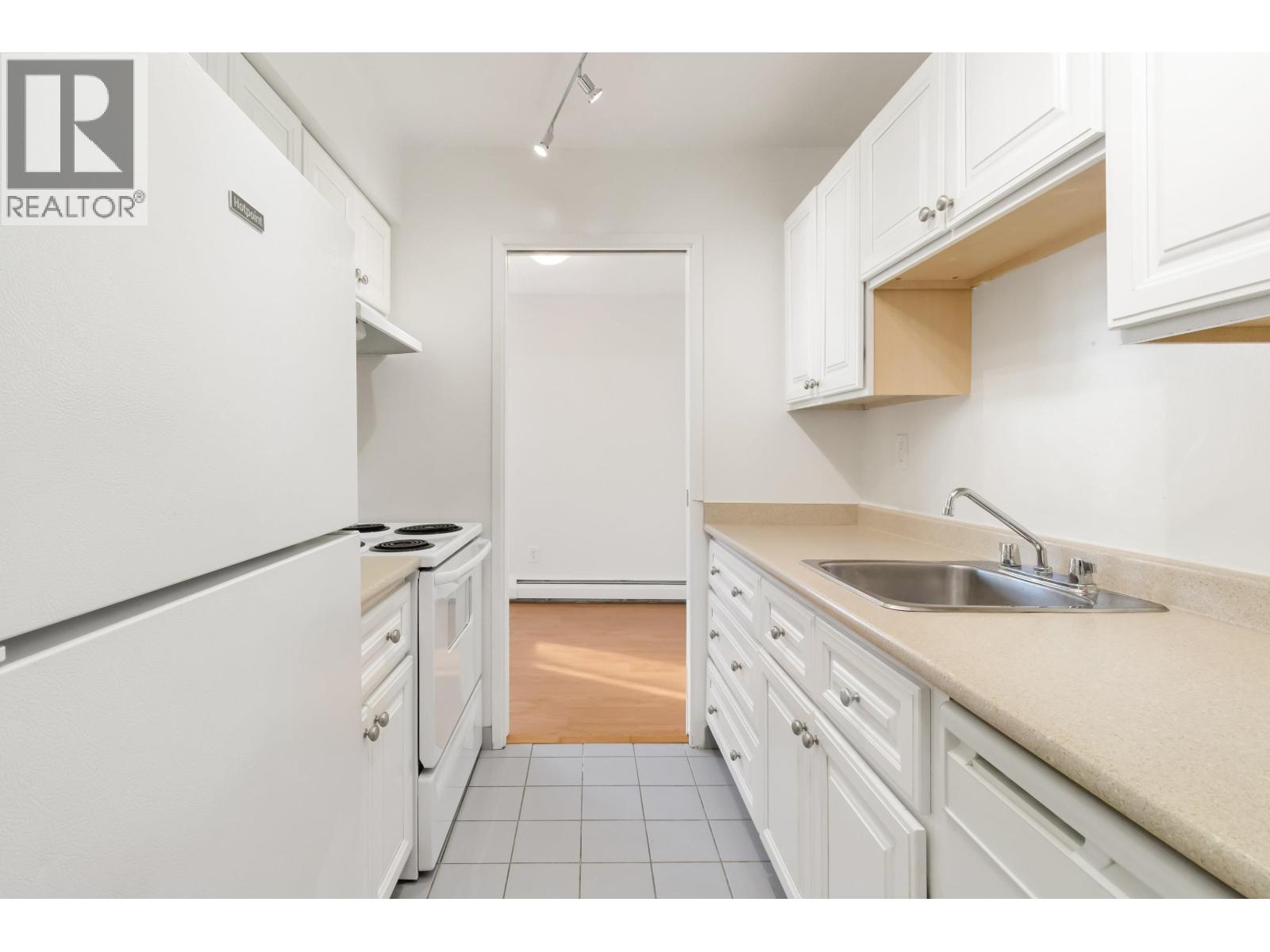 801 1127 Barclay Street, Vancouver, British Columbia V6E 4C6 - Photo 8 - R3163548