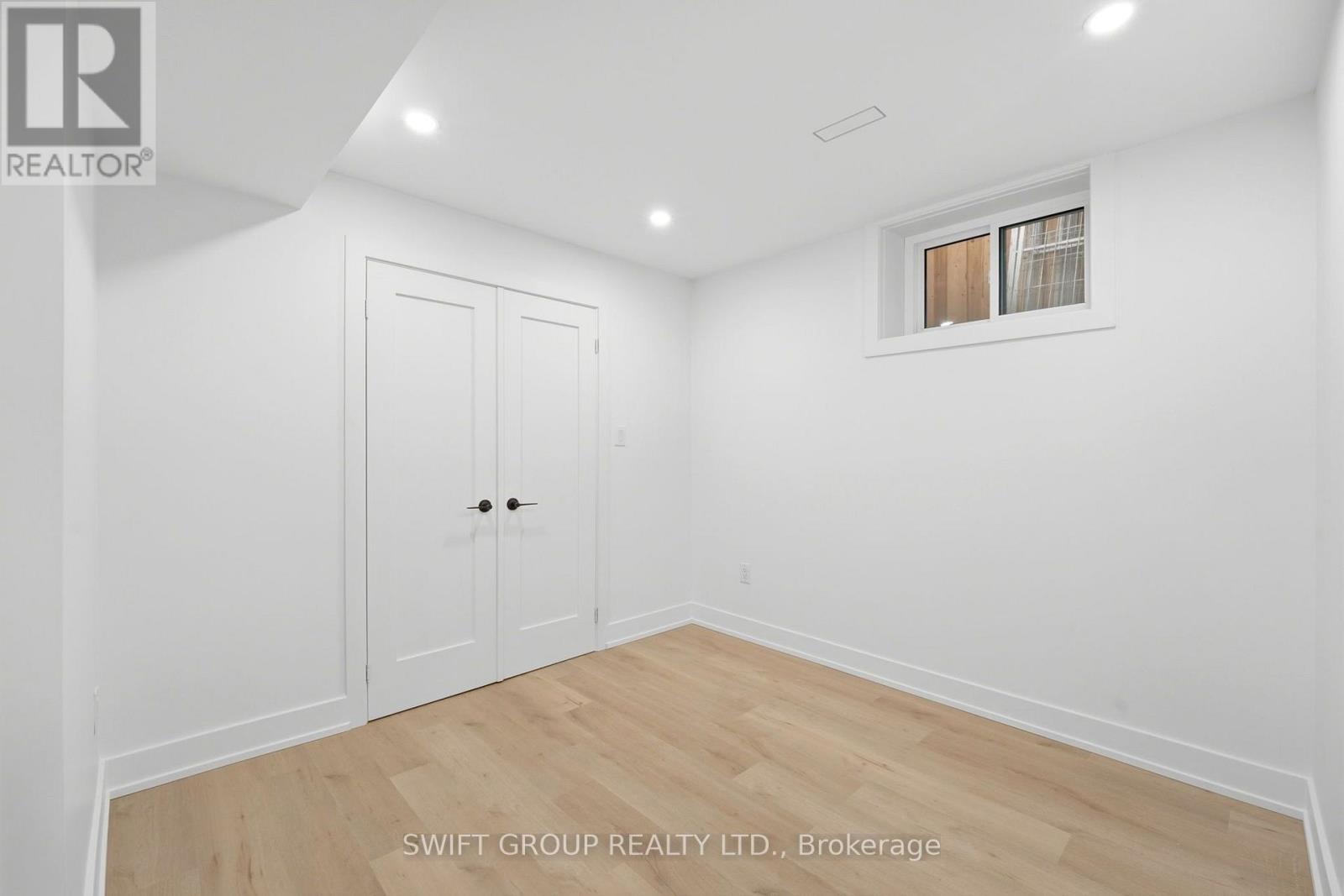 20 Boylen Street, Toronto (Humberlea-Pelmo Park), Ontario  M9N 2W4 - Photo 35 - W13763284