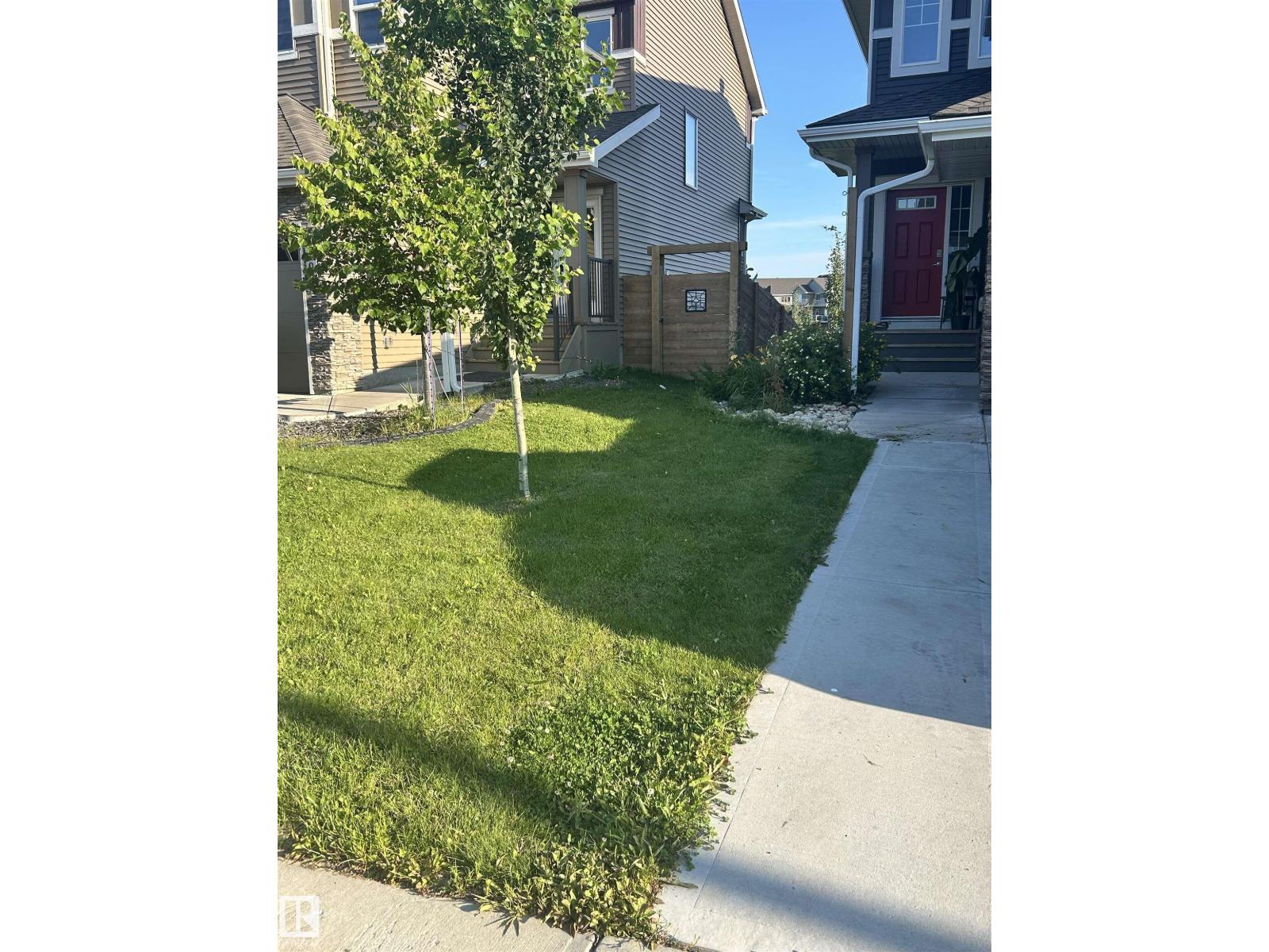 104 Juneau Wy, St. Albert, Alberta  T8N 7V6 - Photo 2 - E4507795