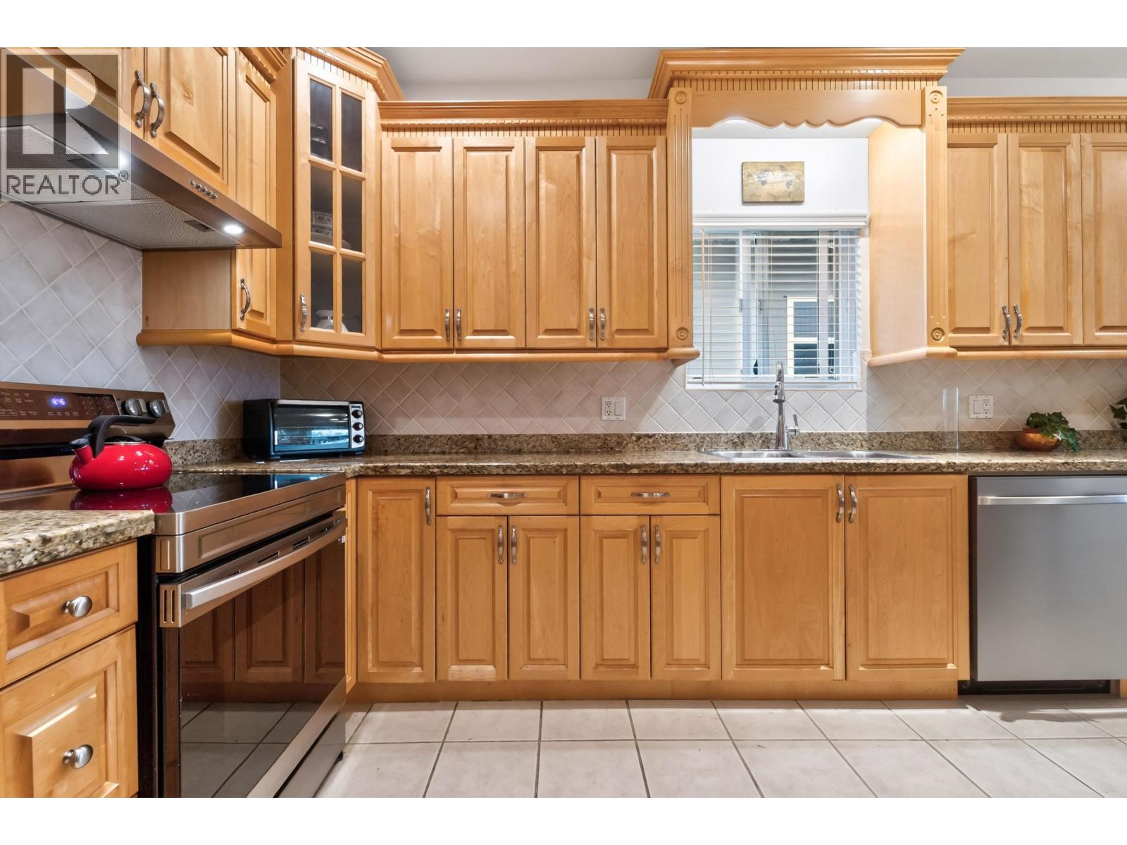 4503 Frances Street, Burnaby, British Columbia V5C 2R6 - Photo 11 - R3163420