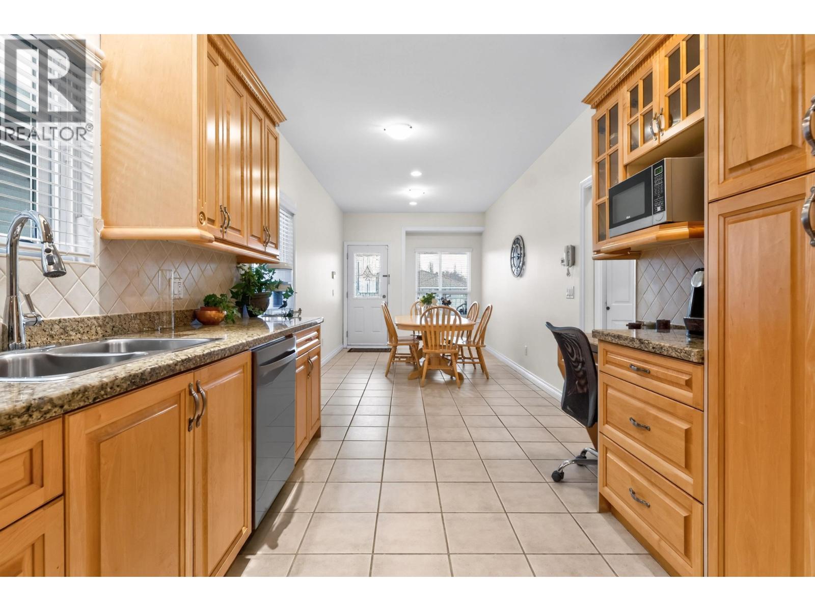 4503 Frances Street, Burnaby, British Columbia V5C 2R6 - Photo 12 - R3163420