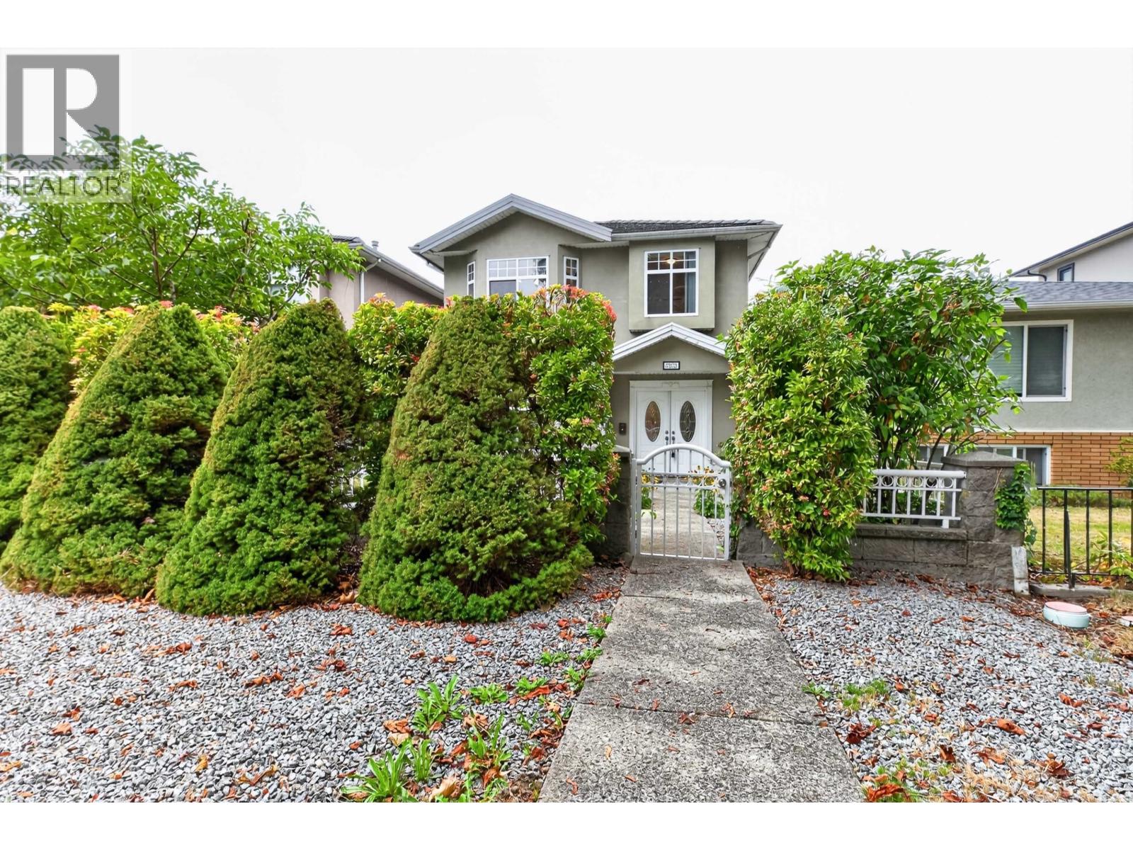 4503 Frances Street, Burnaby, British Columbia V5C 2R6 - Photo 2 - R3163420