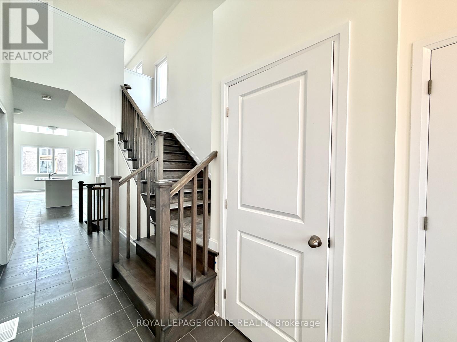 21 Royal Oak Crescent, Loyalist (Bath), Ontario  K0H 1G0 - Photo 4 - X13763282