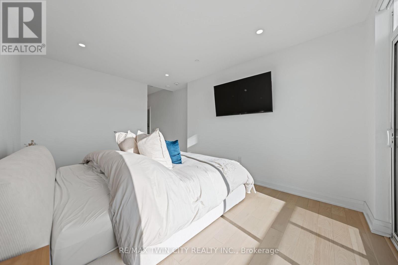601 - 71 Wyndham Street S, Guelph (St. Patrick's Ward), Ontario  N1E 5R3 - Photo 27 - X13763288