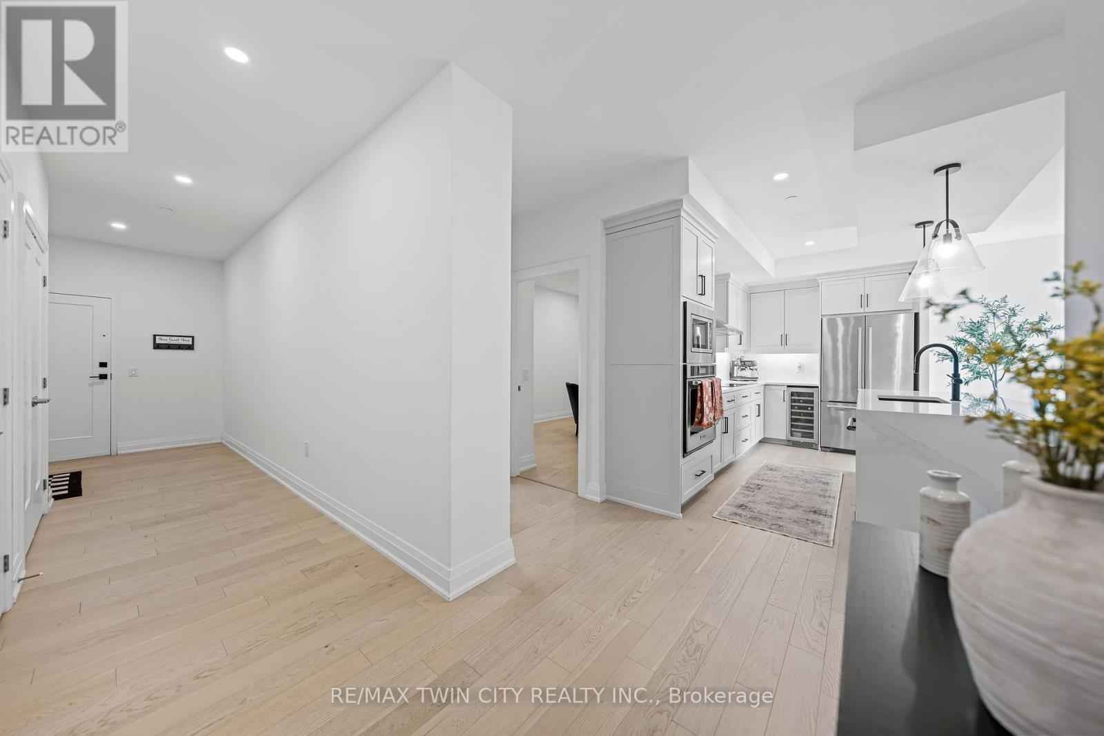 601 - 71 Wyndham Street S, Guelph (St. Patrick's Ward), Ontario  N1E 5R3 - Photo 7 - X13763288