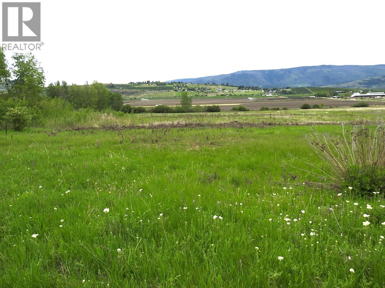 183 L & A Cross Road, Spallumcheen, British Columbia  V1H 1W9 - Photo 3 - 10386712
