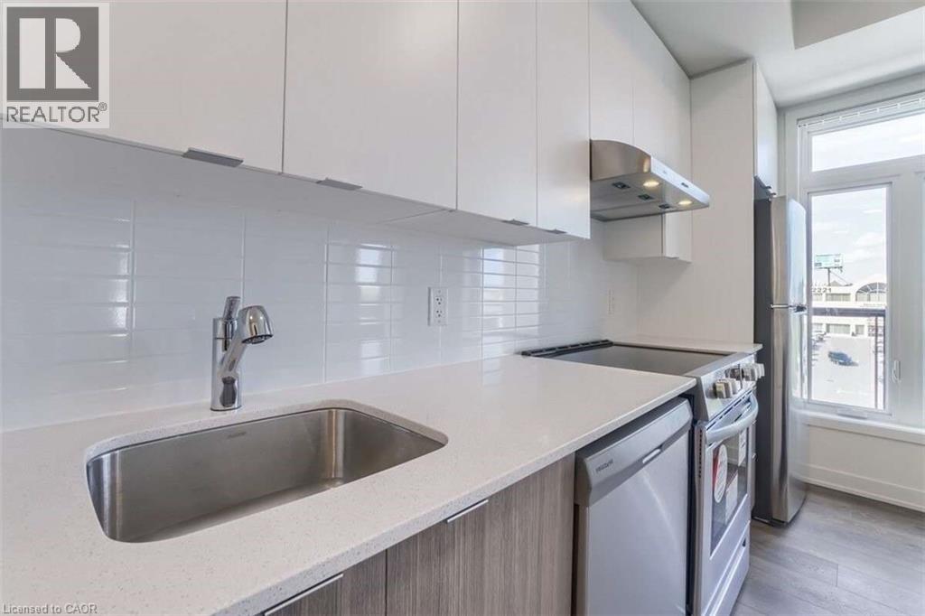 160 Canon Jackson Drive Unit# 609, Toronto, Ontario  M6M 0B7 - Photo 13 - 40861975