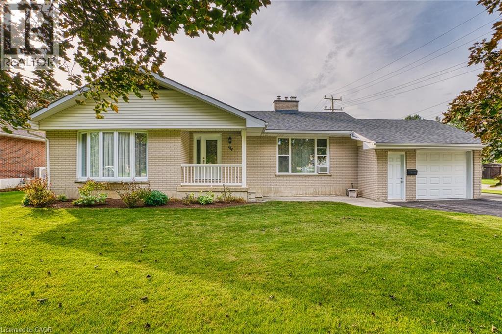 144 King Street, Atwood, Ontario  N0G 1B0 - Photo 1 - 40860226