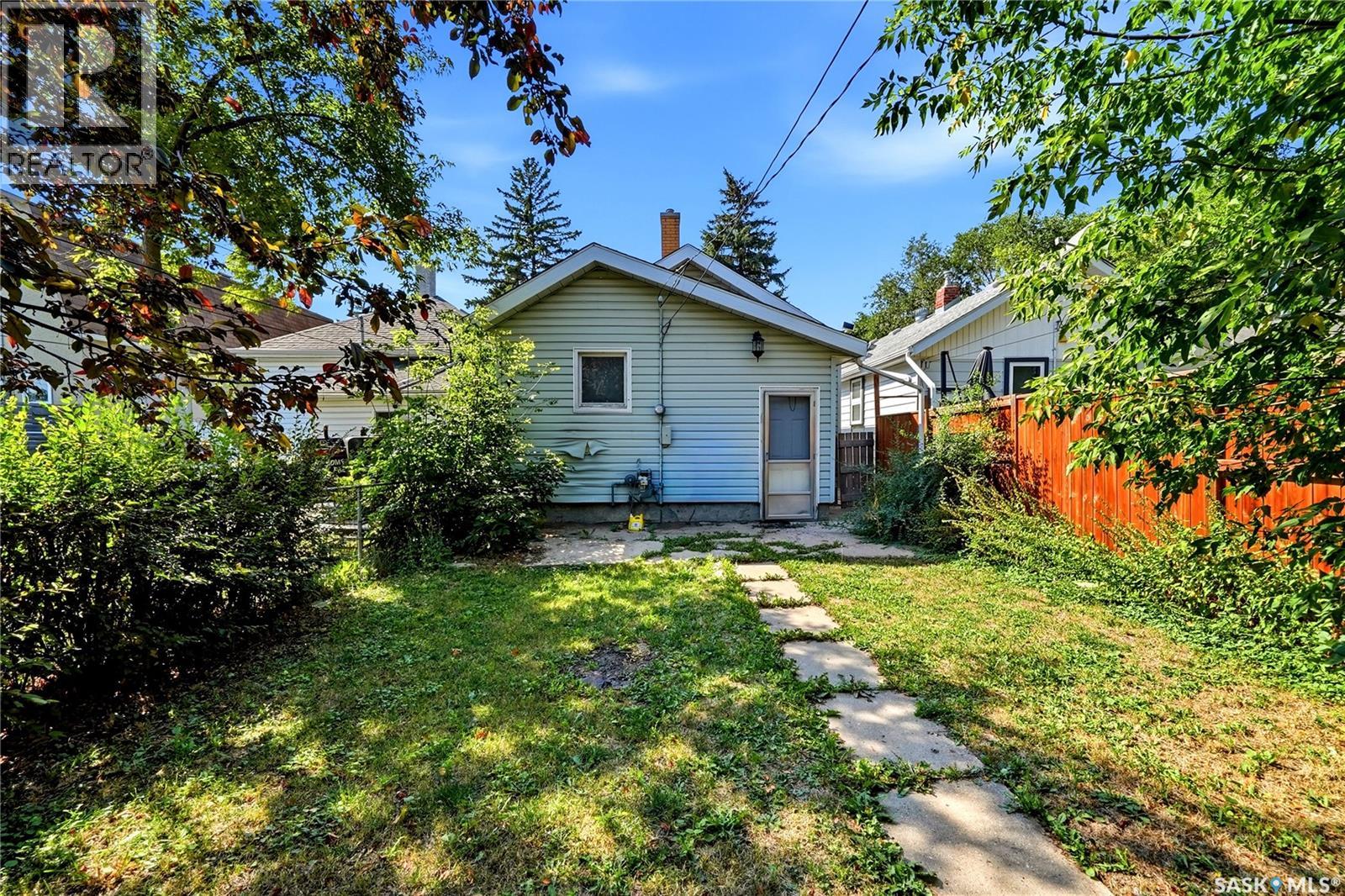 2061 Queen Street, Regina, Saskatchewan  S4T 4C2 - Photo 18 - SK048001