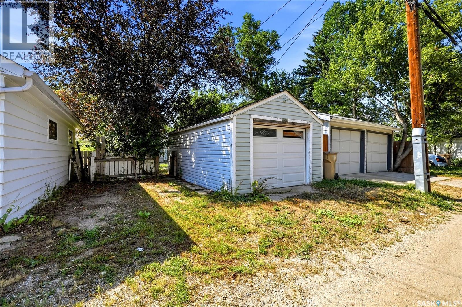 2061 Queen Street, Regina, Saskatchewan  S4T 4C2 - Photo 19 - SK048001