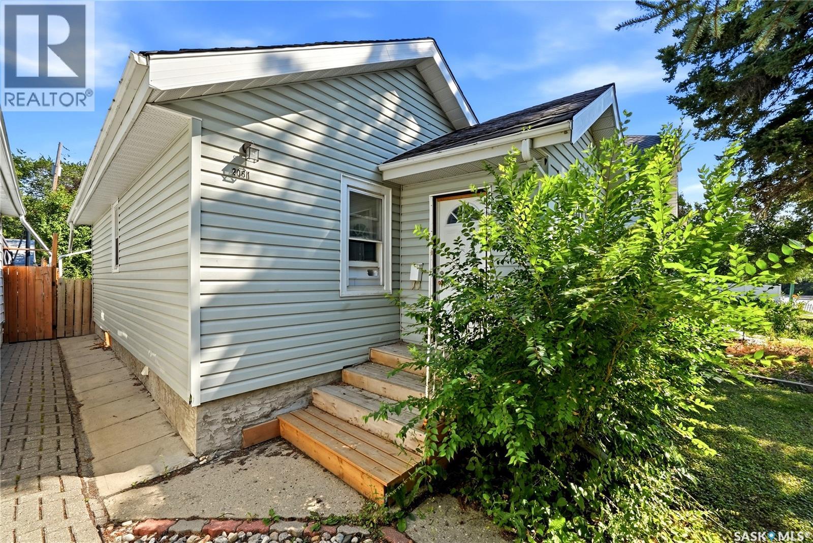 2061 Queen Street, Regina, Saskatchewan  S4T 4C2 - Photo 3 - SK048001