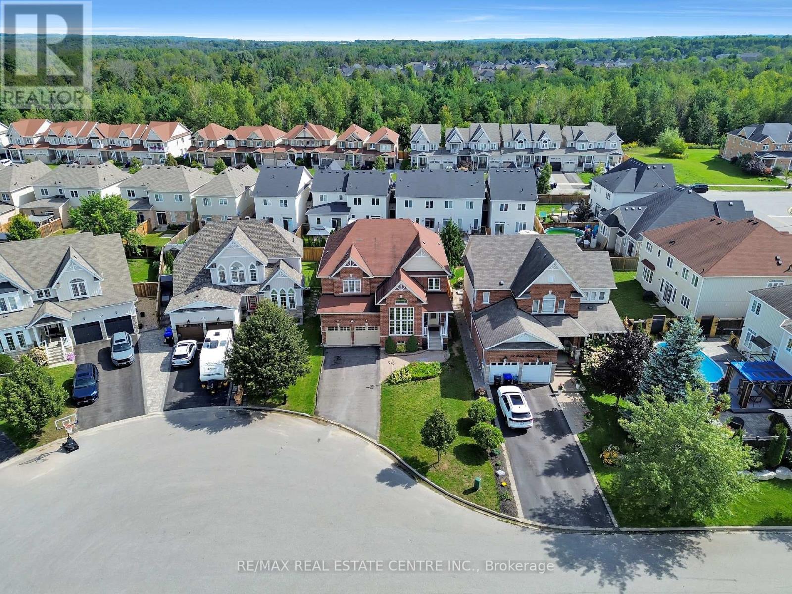 13 Lions Court, Essa, Ontario  L0M 1B5 - Photo 2 - N13761266