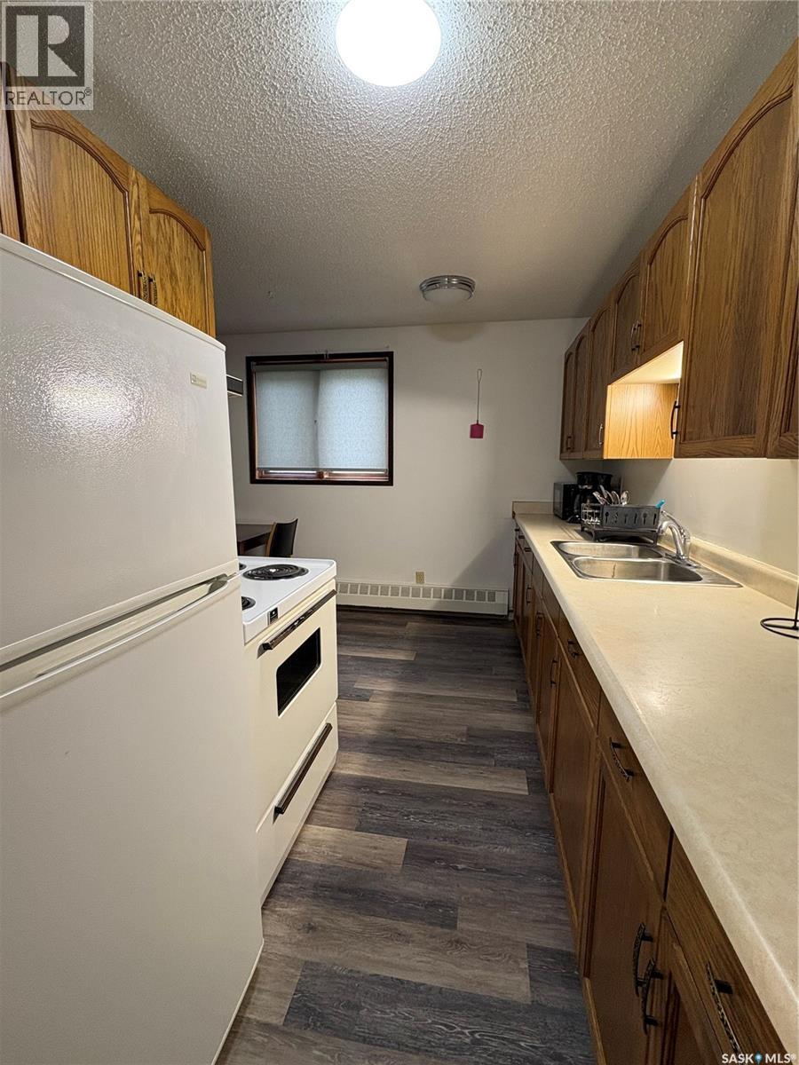 144 First Avenue N, Yorkton, Saskatchewan  S3N 1J8 - Photo 12 - SK047793