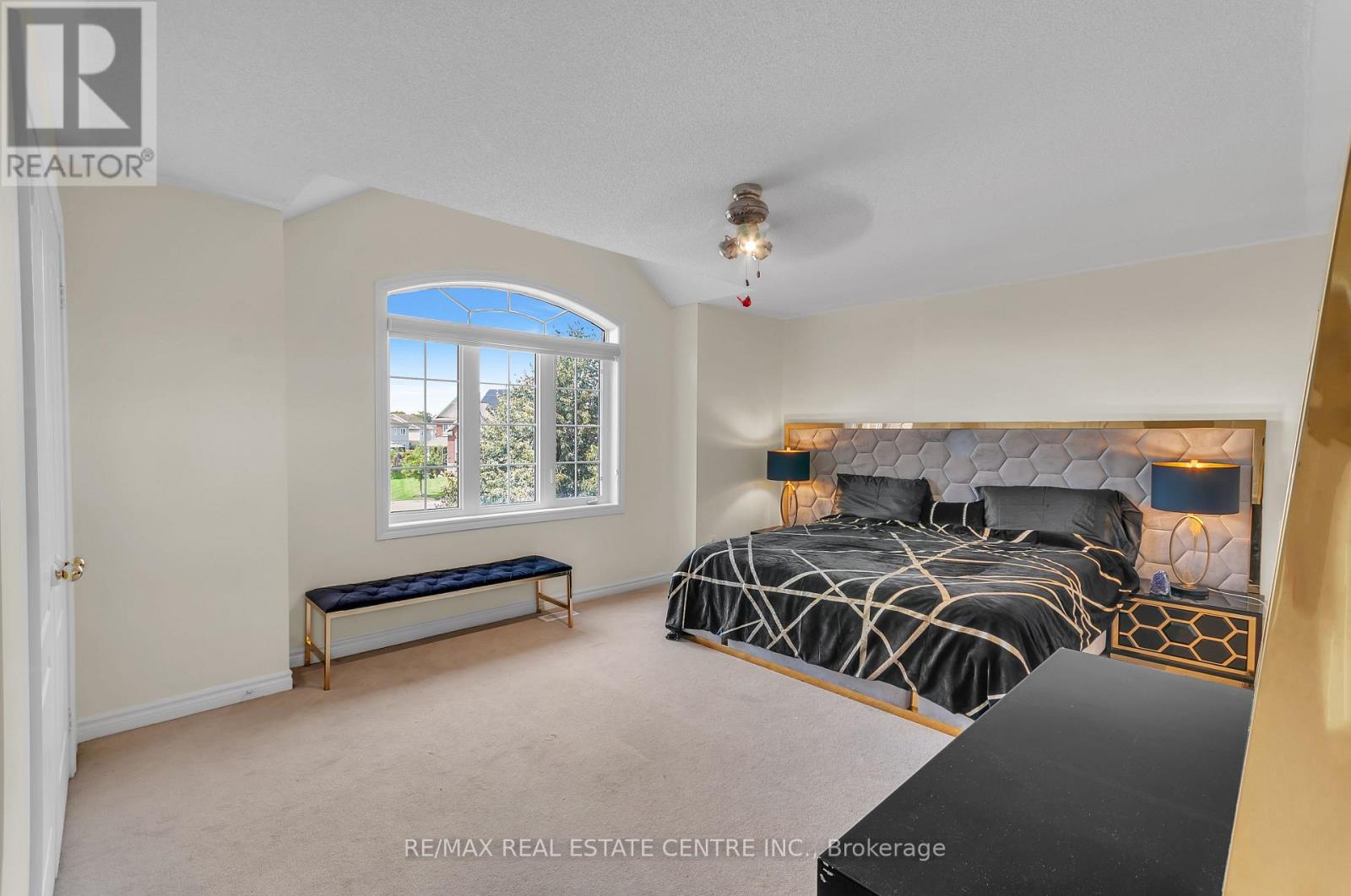 13 Lions Court, Essa, Ontario  L0M 1B5 - Photo 32 - N13761266