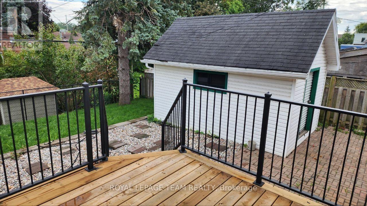 Upstrs - 1015 Pinecrest Road, Ottawa, Ontario  K2B 6B6 - Photo 19 - X13669888