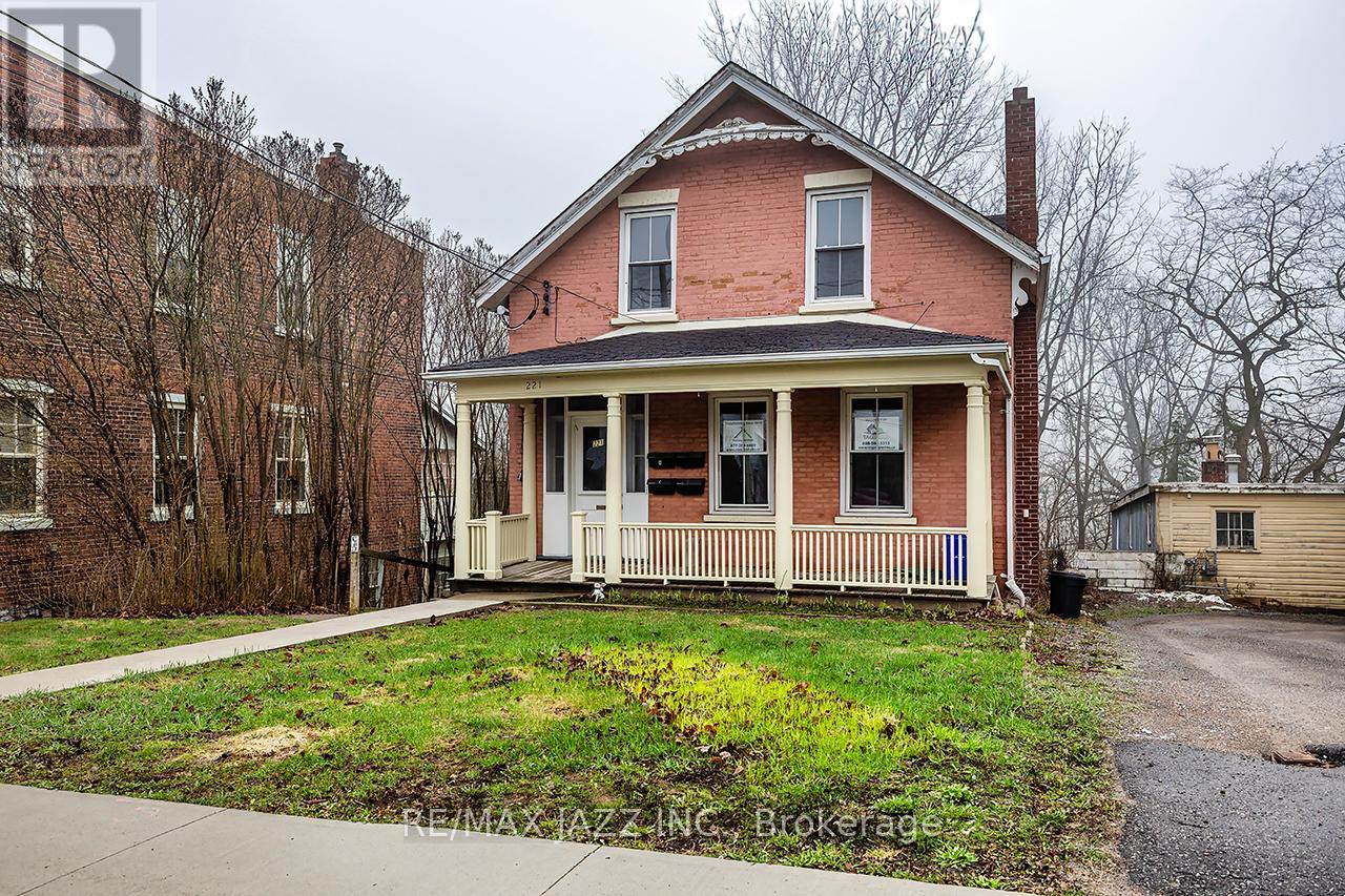 221 Walton Street, Port Hope, Ontario  L1A 1P1 - Photo 1 - X13763354