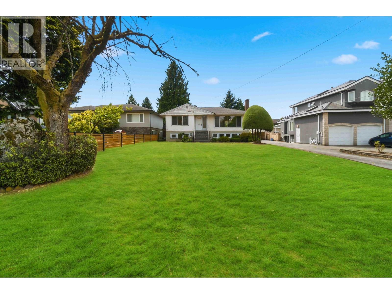 5428 Hardwick Street, Burnaby, British Columbia V5G 1R1 - Photo 1 - R3163450