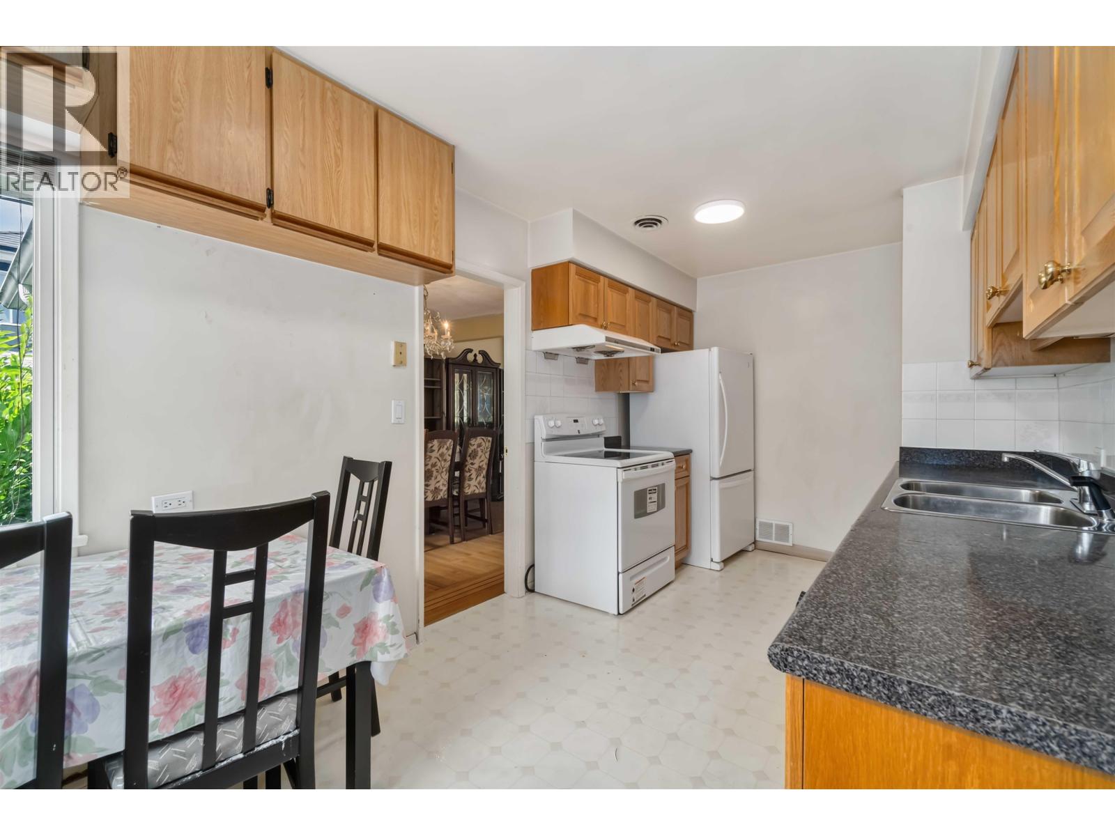 5428 Hardwick Street, Burnaby, British Columbia V5G 1R1 - Photo 13 - R3163450