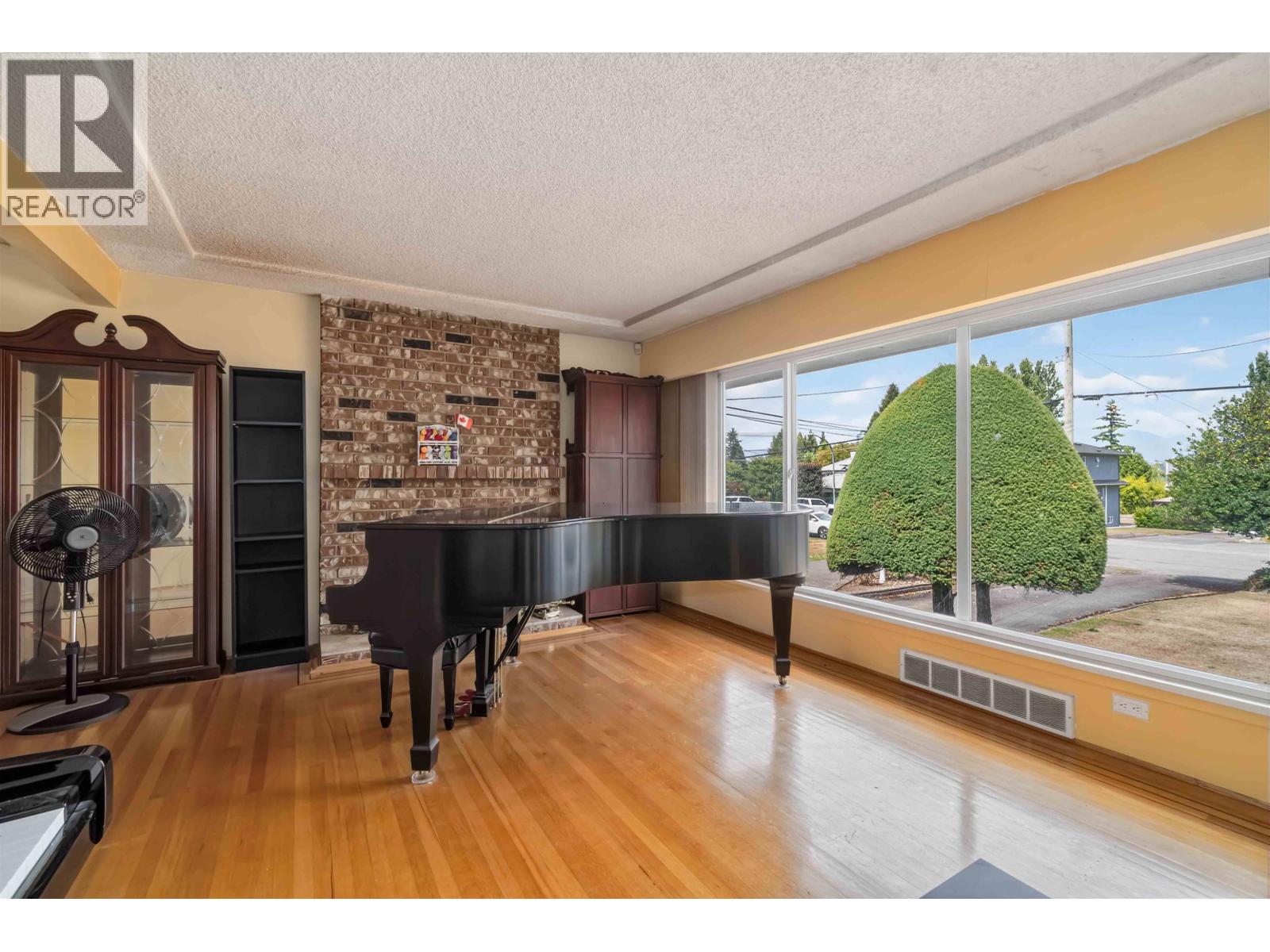 5428 Hardwick Street, Burnaby, British Columbia V5G 1R1 - Photo 8 - R3163450