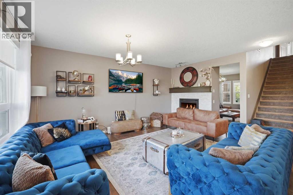 126 Valley Pointe Way NW, Calgary, Alberta  T3B 6B2 - Photo 9 - A2342296