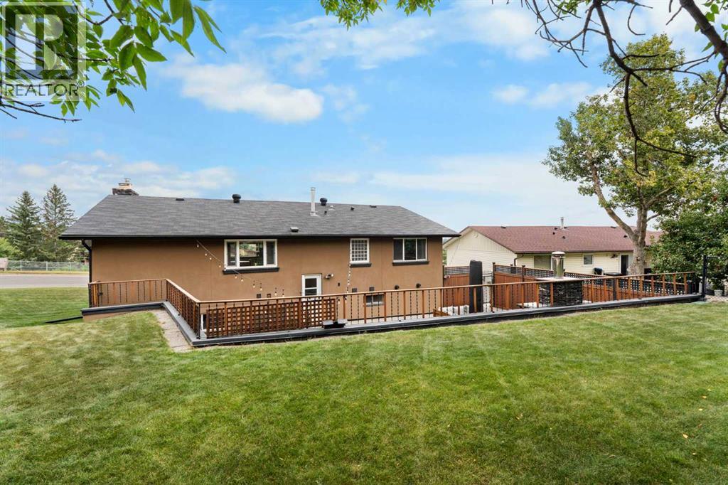 615 63 Avenue NW, Calgary, Alberta  T2K 5L3 - Photo 41 - A2342366