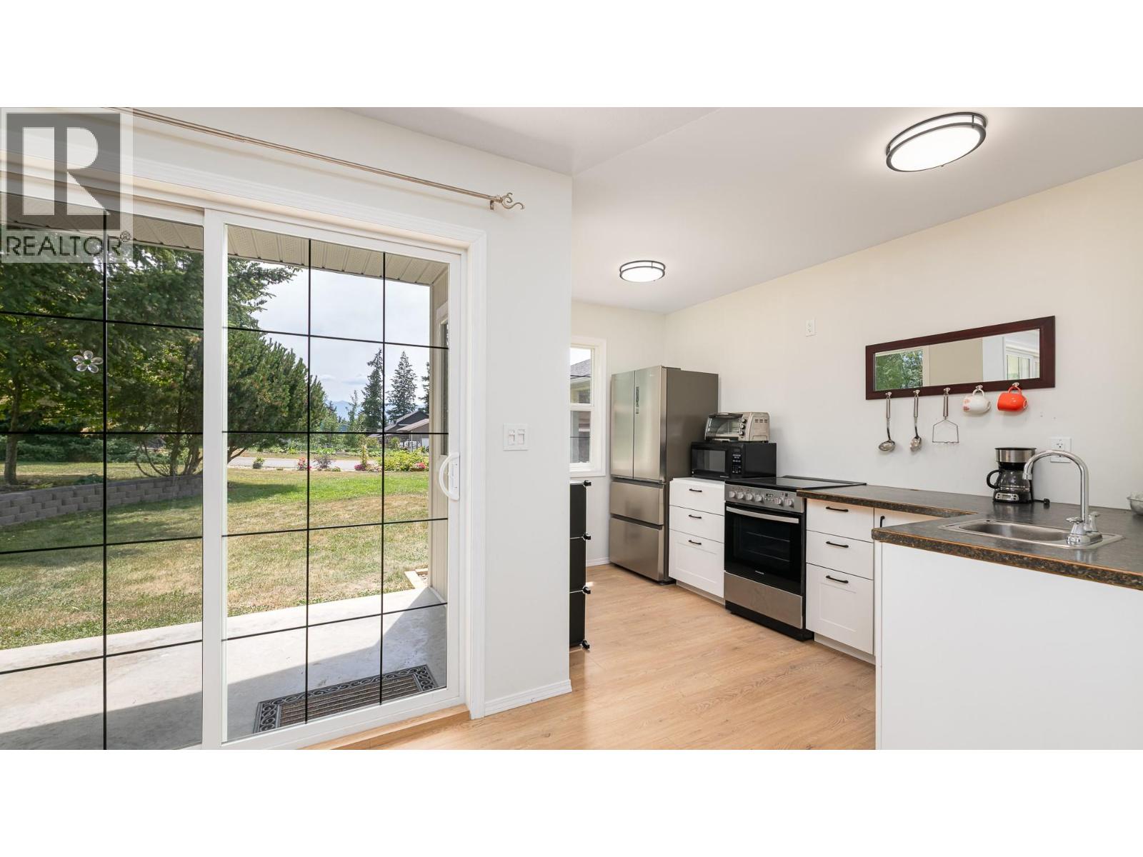 1506 1st Avenue NW, Creston, British Columbia  V0B 1G6 - Photo 53 - 10375158