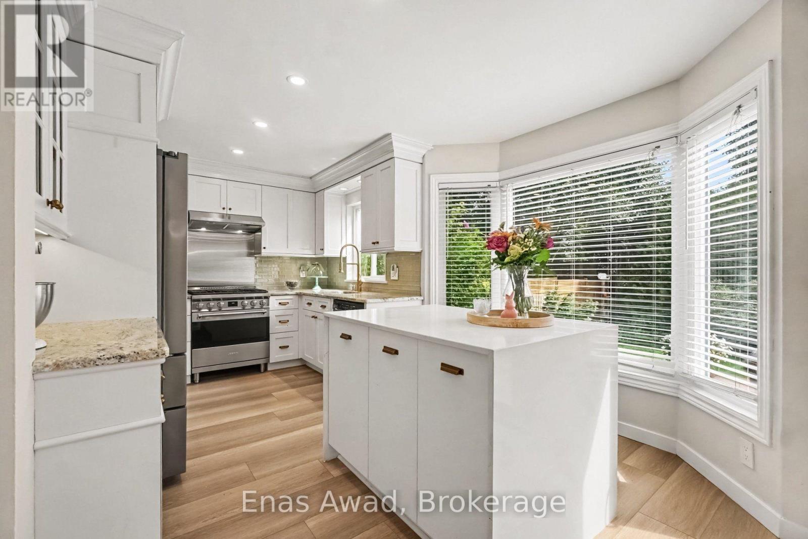 Upper - 1665 Teakdale Avenue, Ottawa, Ontario  K1C 6M2 - Photo 10 - X13763350