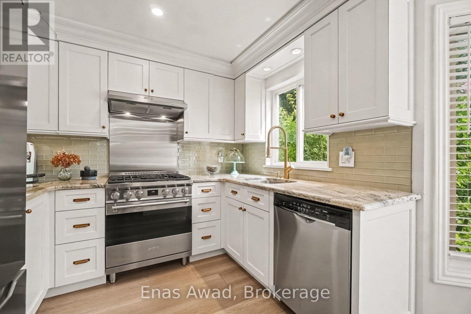 Upper - 1665 Teakdale Avenue, Ottawa, Ontario  K1C 6M2 - Photo 12 - X13763350