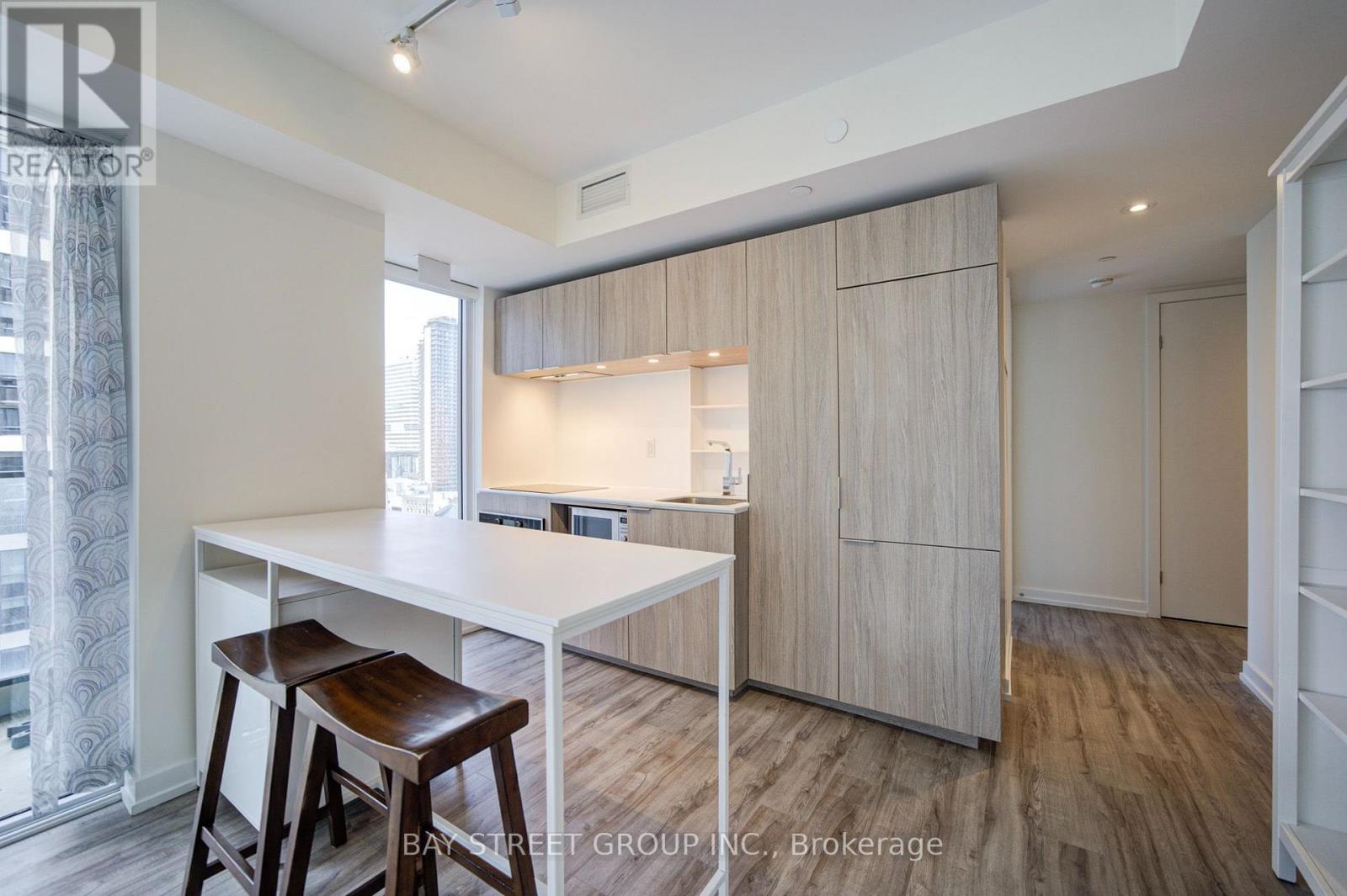 1802 - 77 Shuter Street, Toronto, Ontario  M5B 0B8 - Photo 11 - C13763304