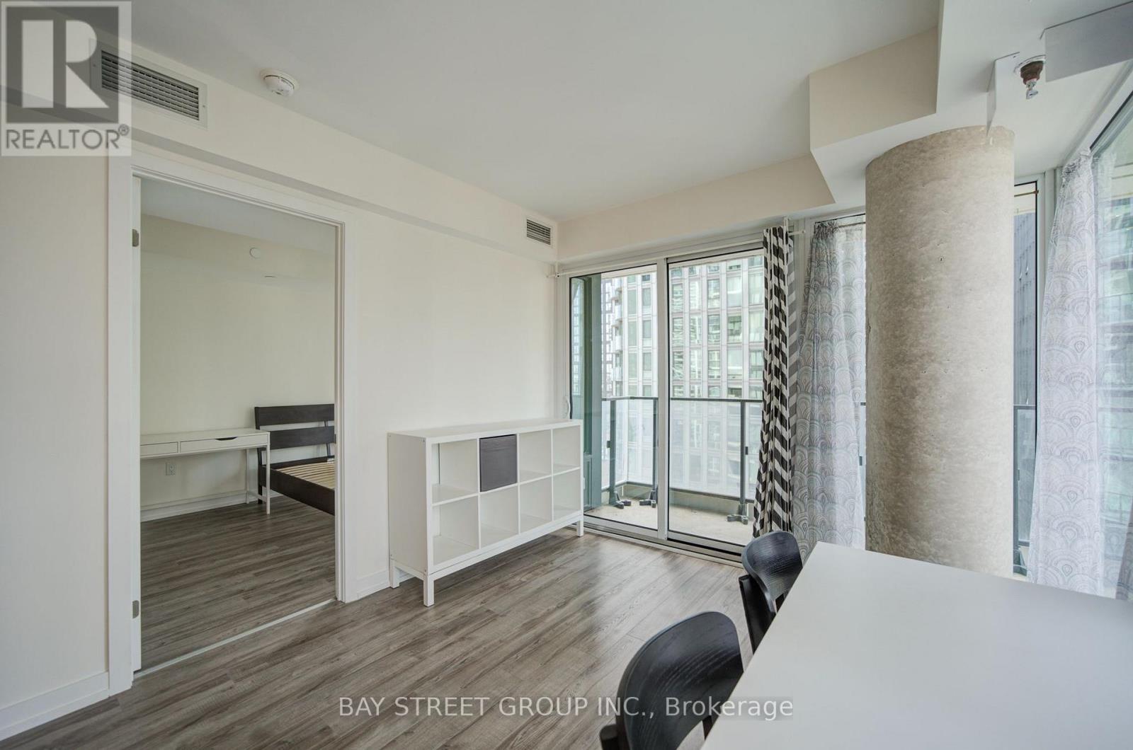 1802 - 77 Shuter Street, Toronto, Ontario  M5B 0B8 - Photo 14 - C13763304