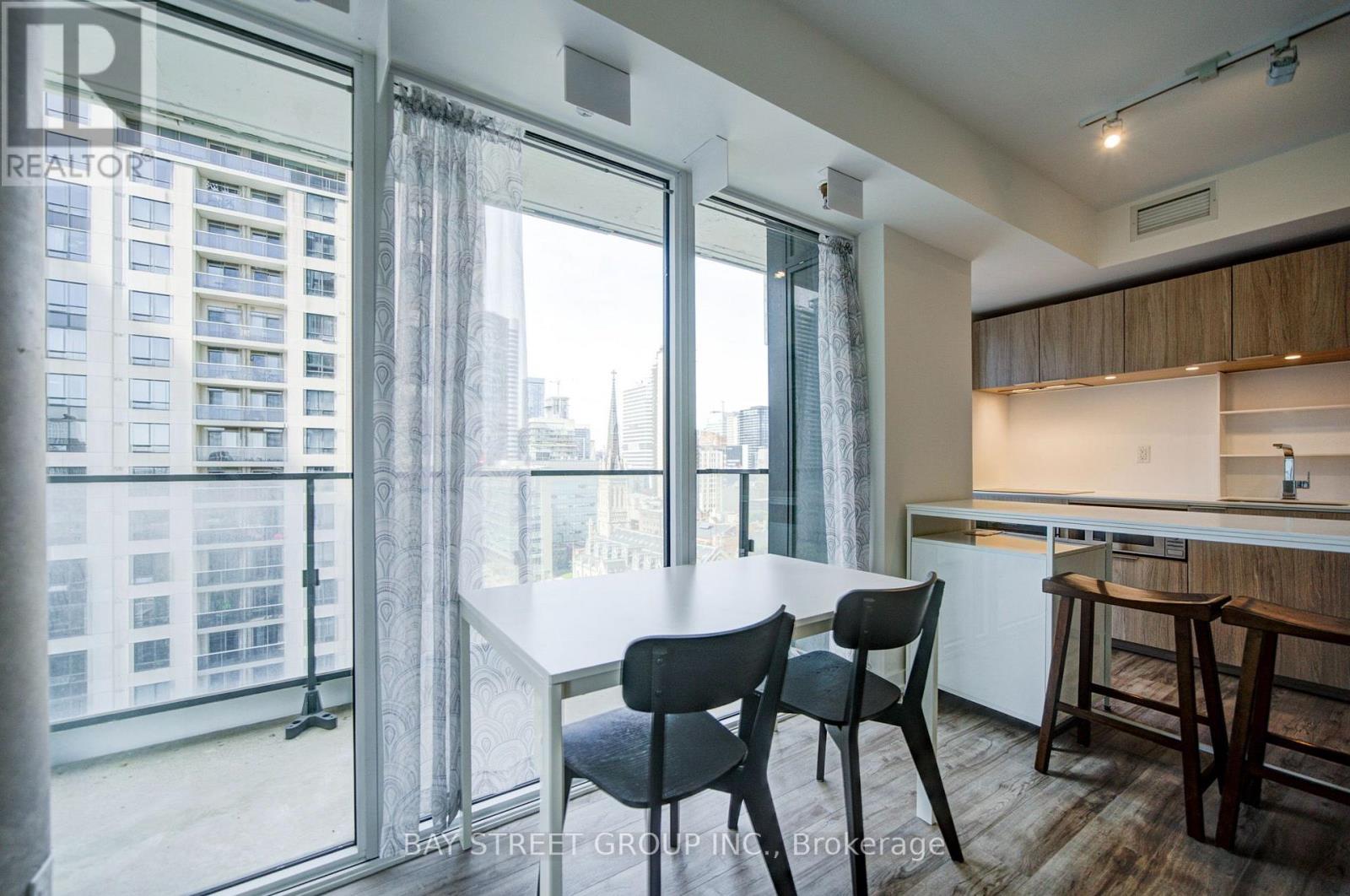 1802 - 77 Shuter Street, Toronto, Ontario  M5B 0B8 - Photo 17 - C13763304