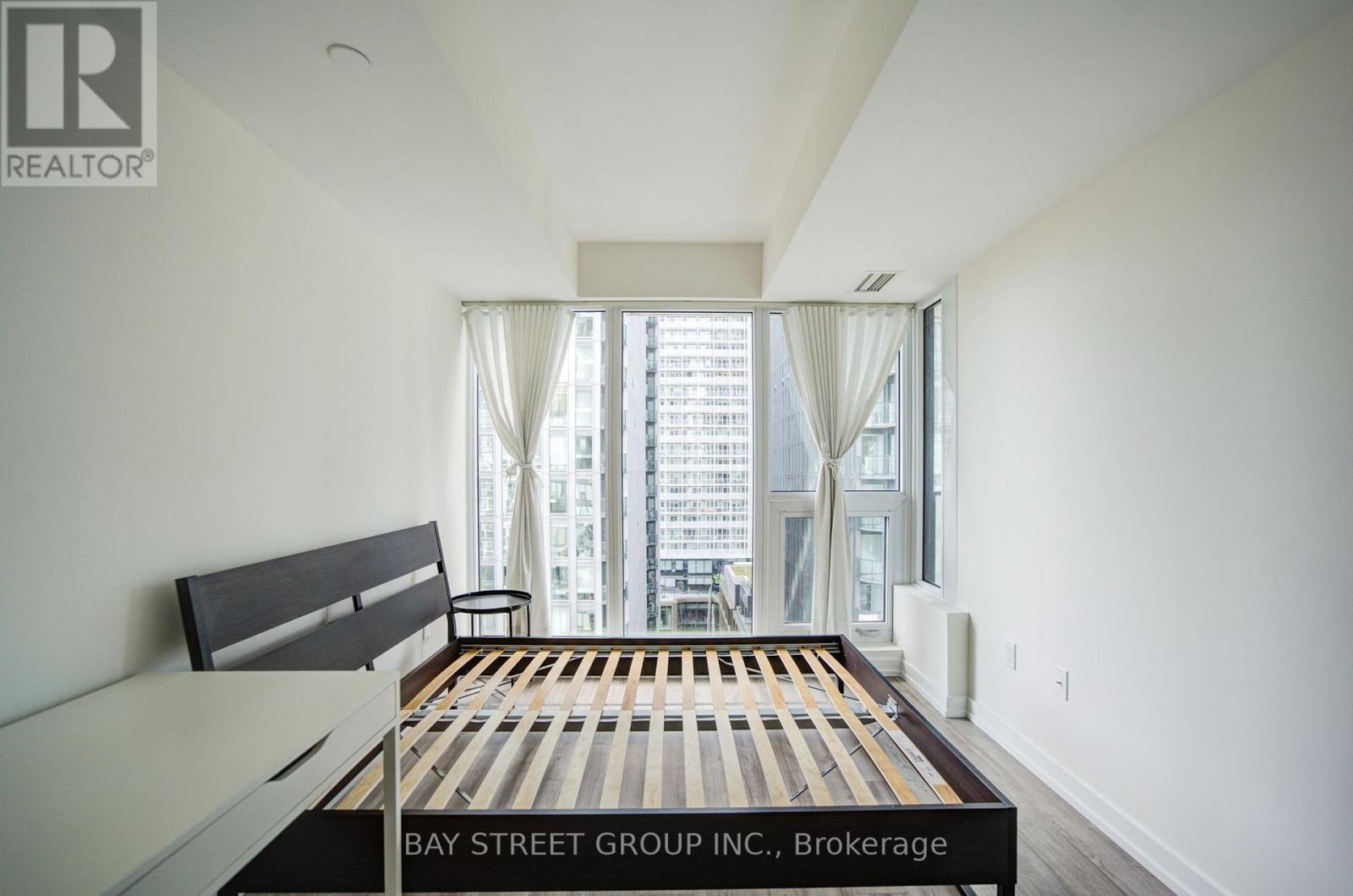 1802 - 77 Shuter Street, Toronto, Ontario  M5B 0B8 - Photo 20 - C13763304