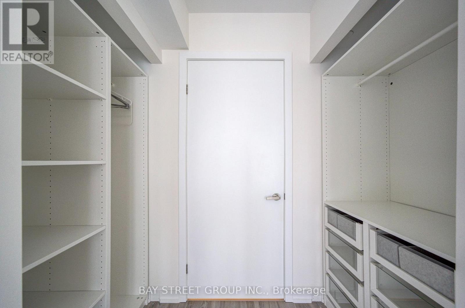 1802 - 77 Shuter Street, Toronto, Ontario  M5B 0B8 - Photo 24 - C13763304