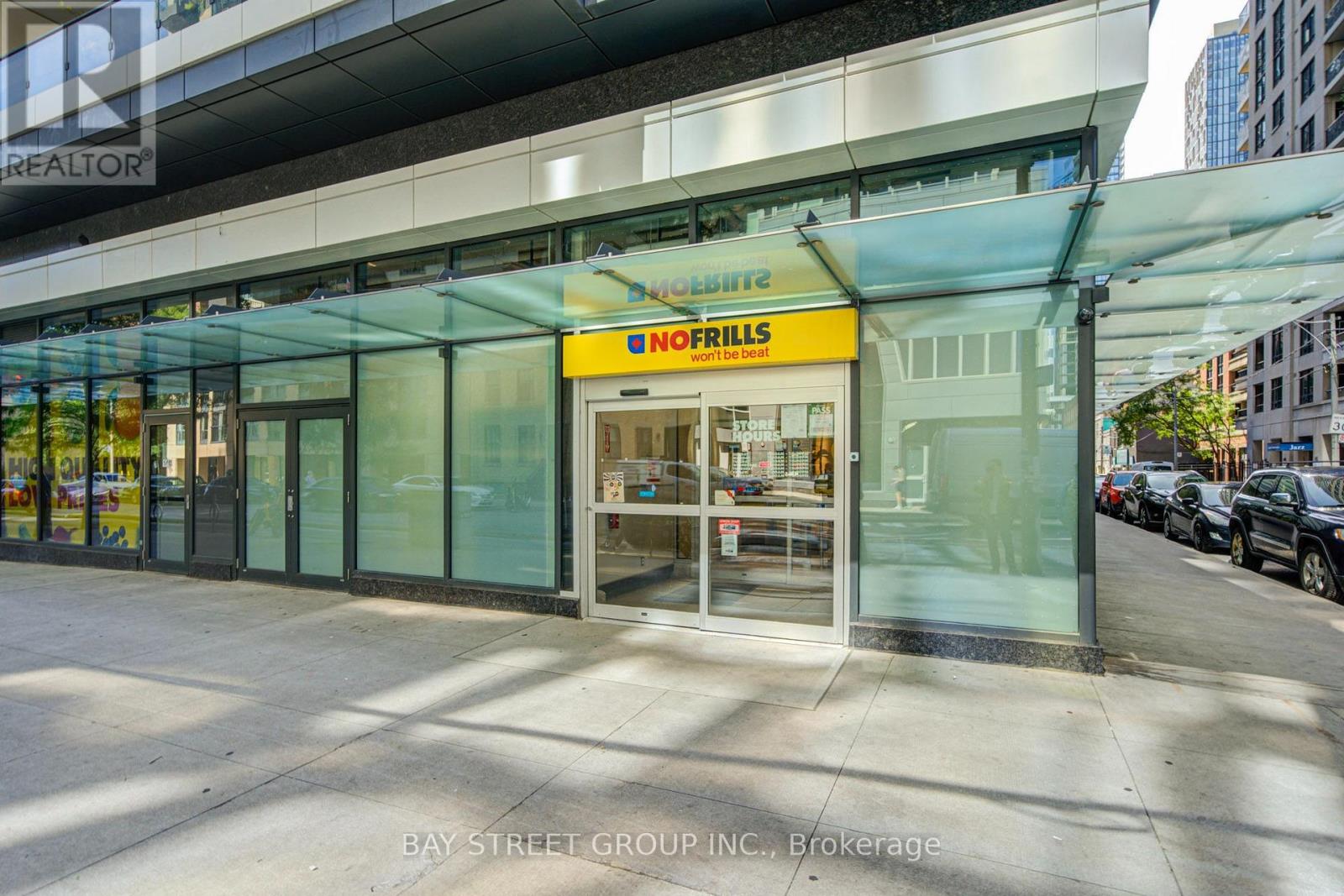1802 - 77 Shuter Street, Toronto, Ontario  M5B 0B8 - Photo 3 - C13763304