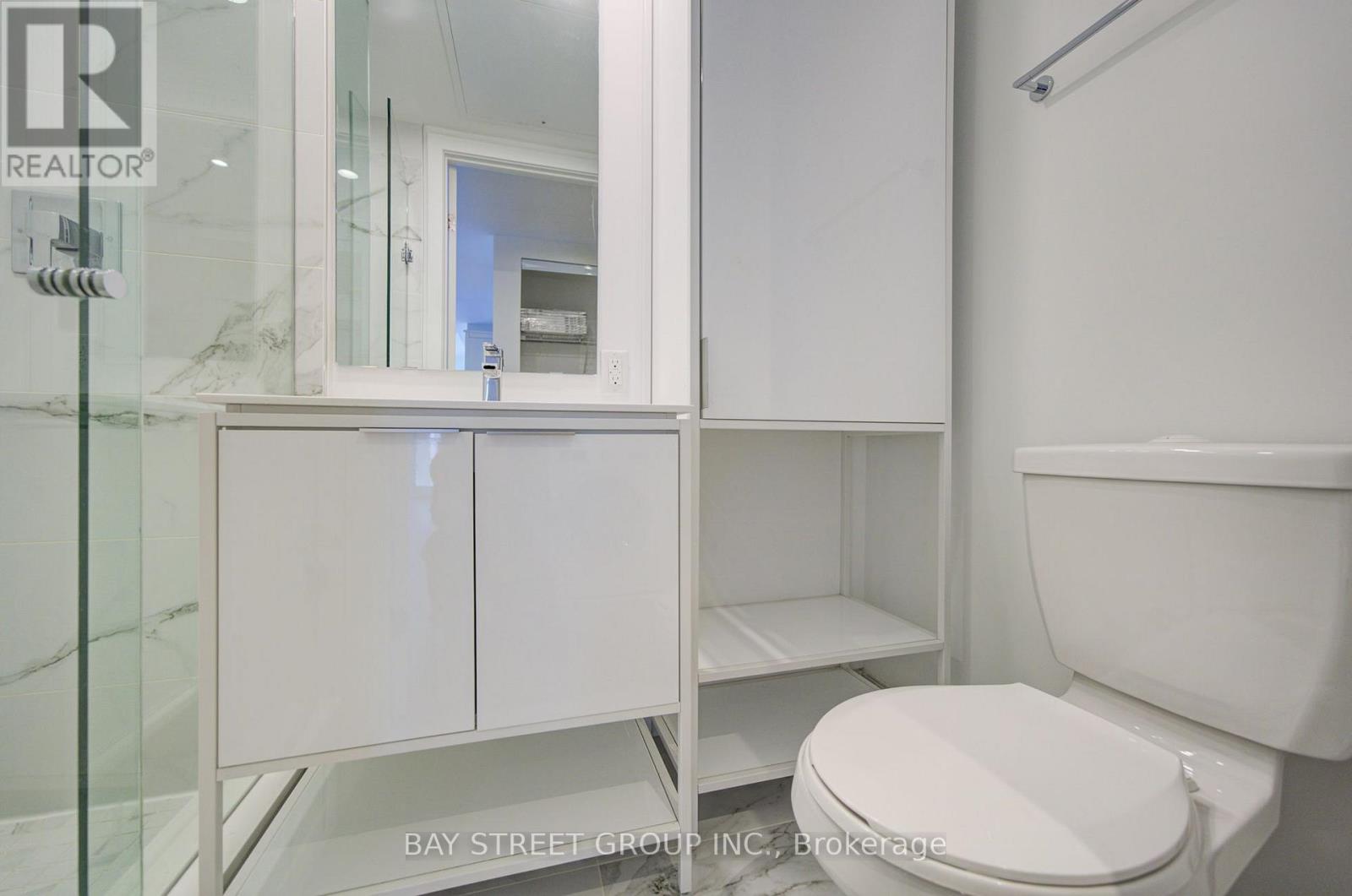 1802 - 77 Shuter Street, Toronto, Ontario  M5B 0B8 - Photo 32 - C13763304