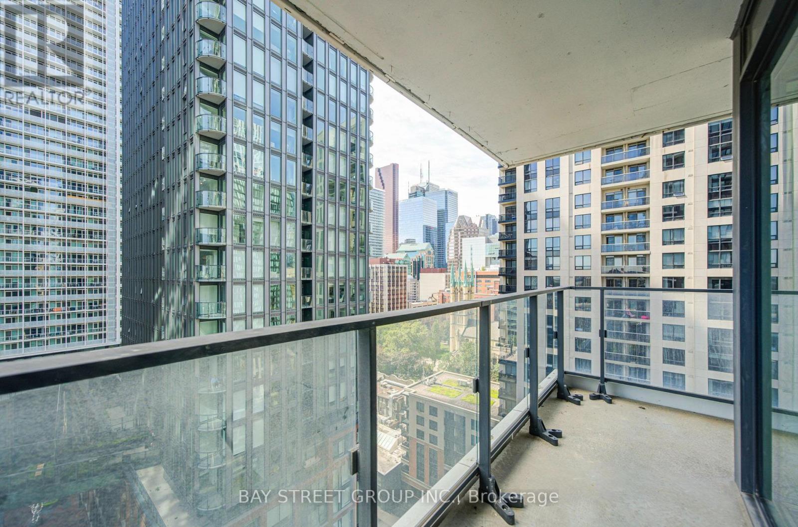 1802 - 77 Shuter Street, Toronto, Ontario  M5B 0B8 - Photo 34 - C13763304