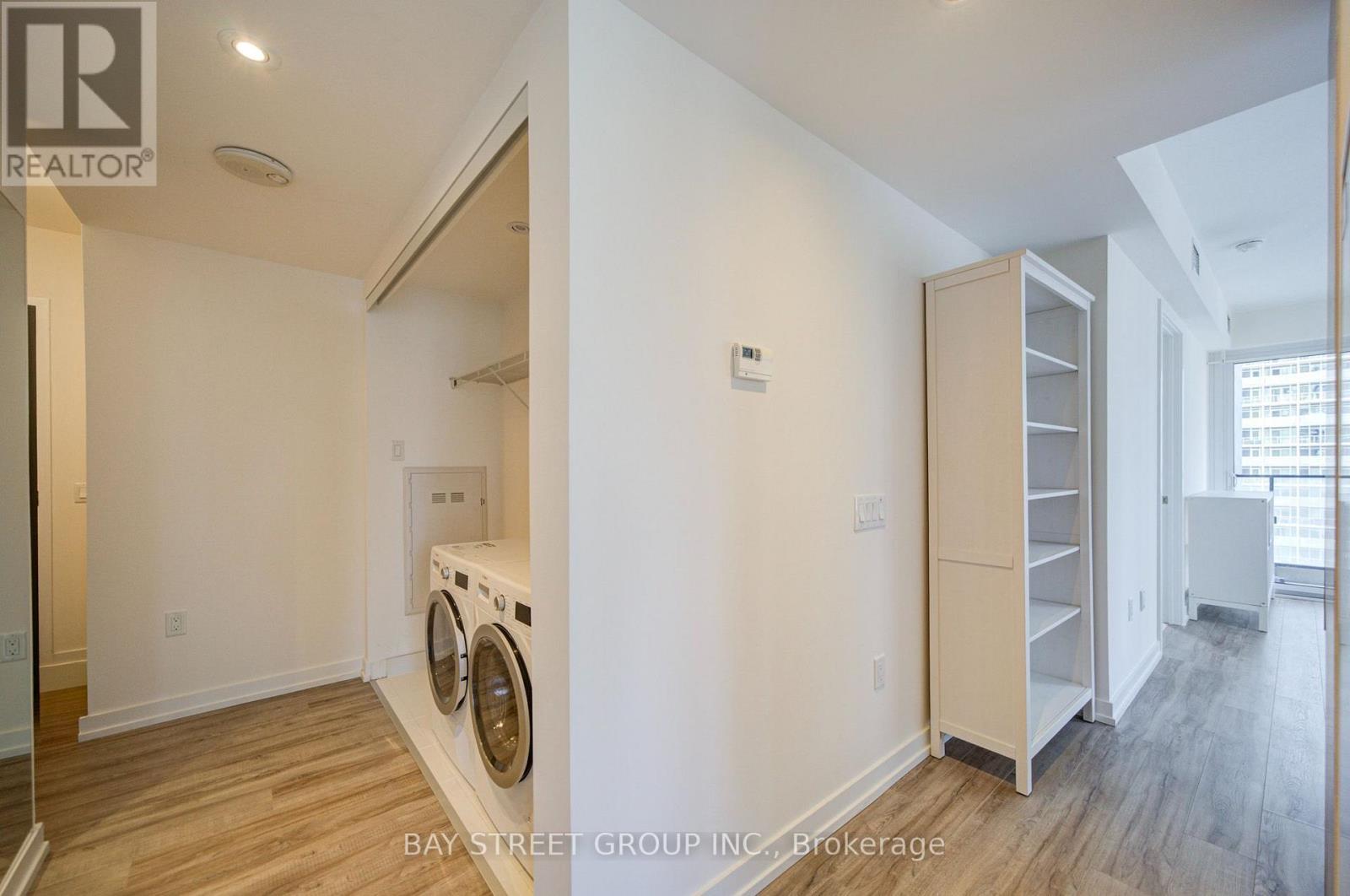 1802 - 77 Shuter Street, Toronto, Ontario  M5B 0B8 - Photo 6 - C13763304