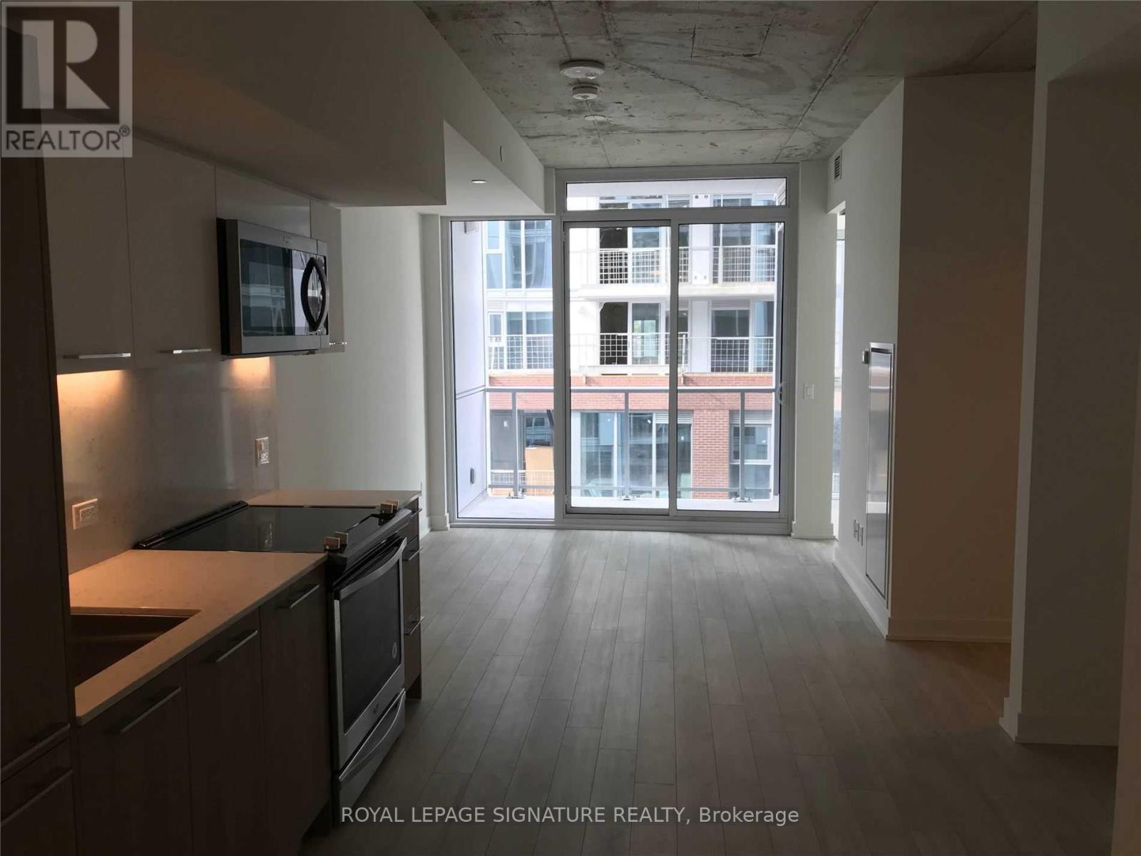 725 - 15 BASEBALL PLACE, Toronto, Ontario